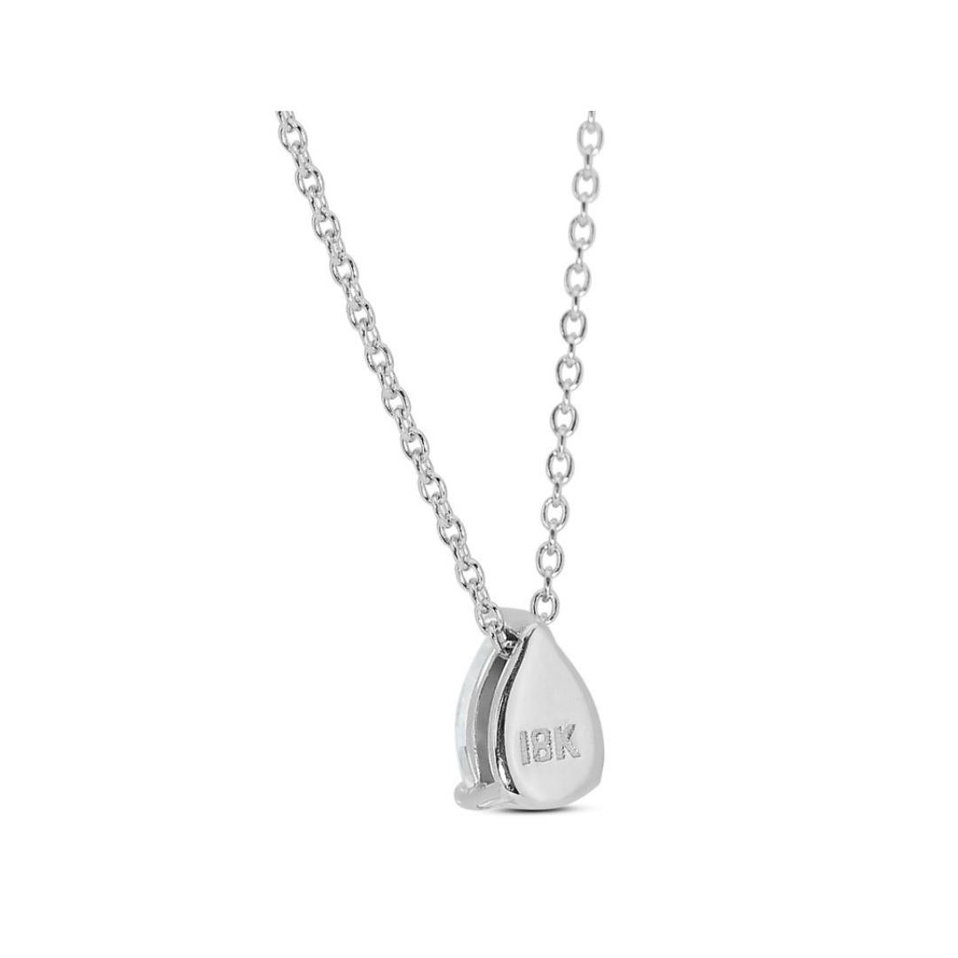 Elegant 1.00ct Pear-Shaped Diamond Solitaire Necklace in 18k White Gold- GIA Certified

Experience the allure of sophistication with this exquisite solitaire necklace, crafted from 18k white gold and centered with a captivating 1.00-carat