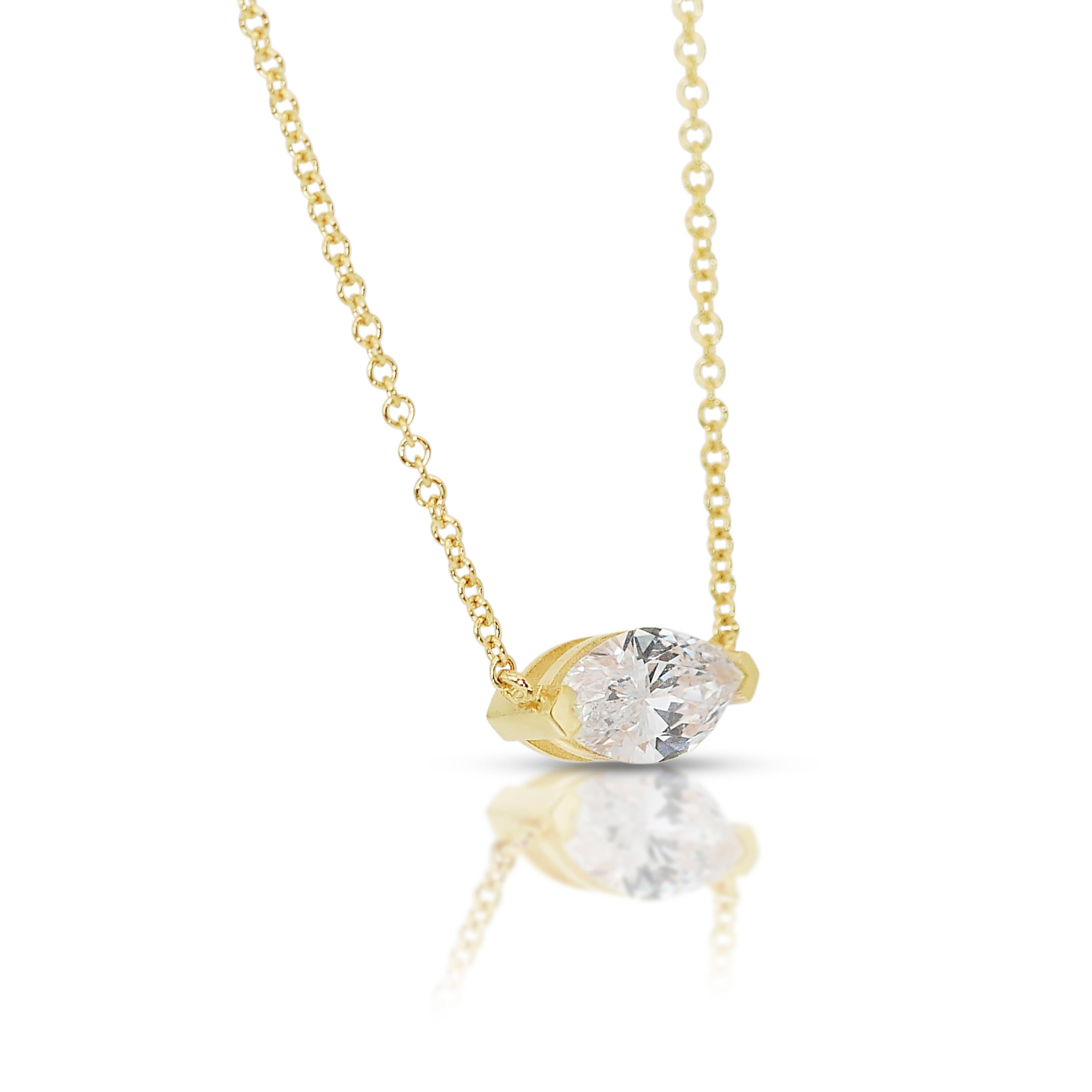Elegant 1.01ct Diamond Solitaire Necklace in 18k Yellow Gold - GIA Certified In New Condition For Sale In רמת גן, IL