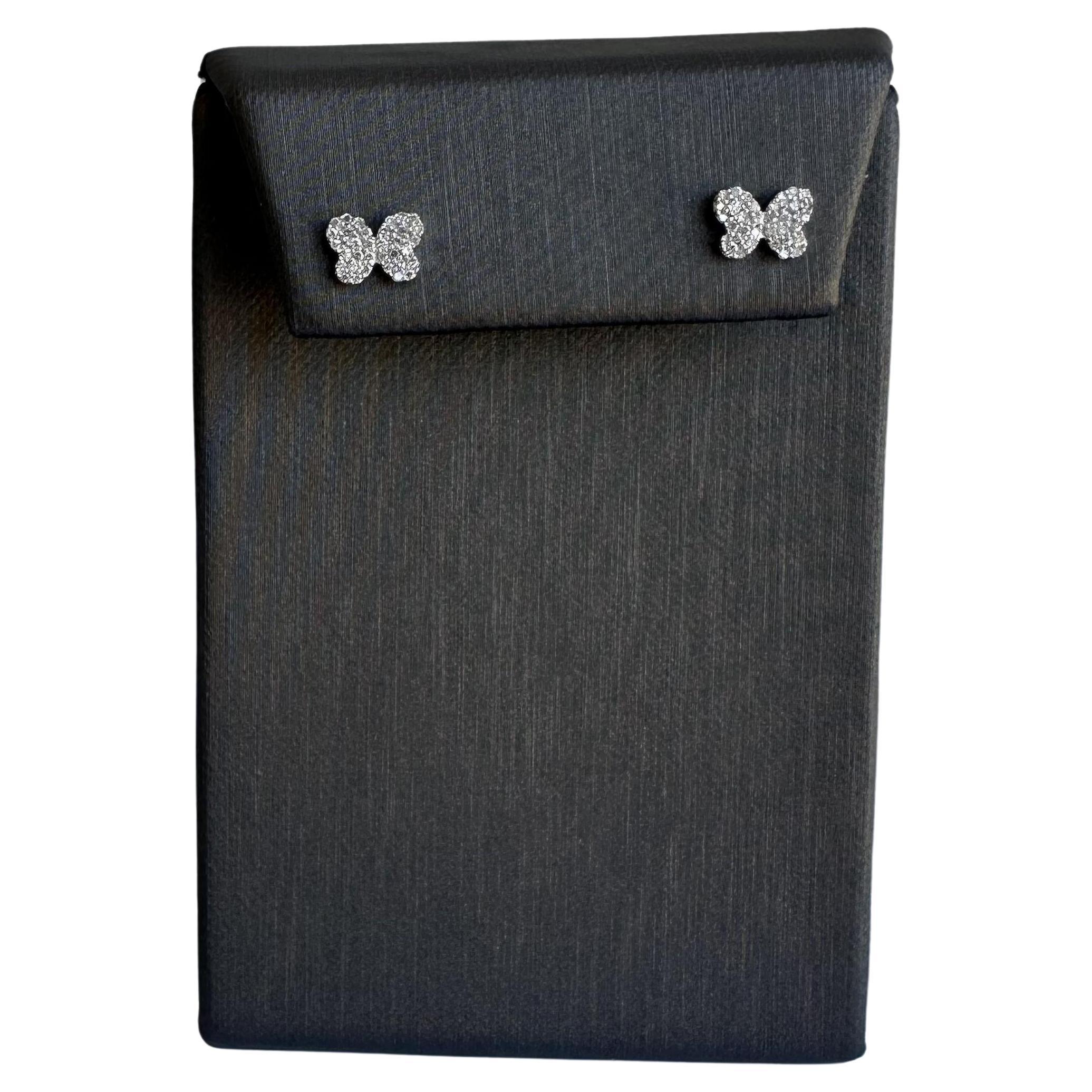 Elegantes pendientes de oro blanco de 10 quilates con diamantes en forma de mariposa - 0,20 quilates de diamantes GH SI
