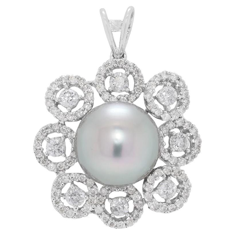 Elegant 11.65mm Freshwater Pearl & 0.62ct Natural Diamond Pendant in vendita