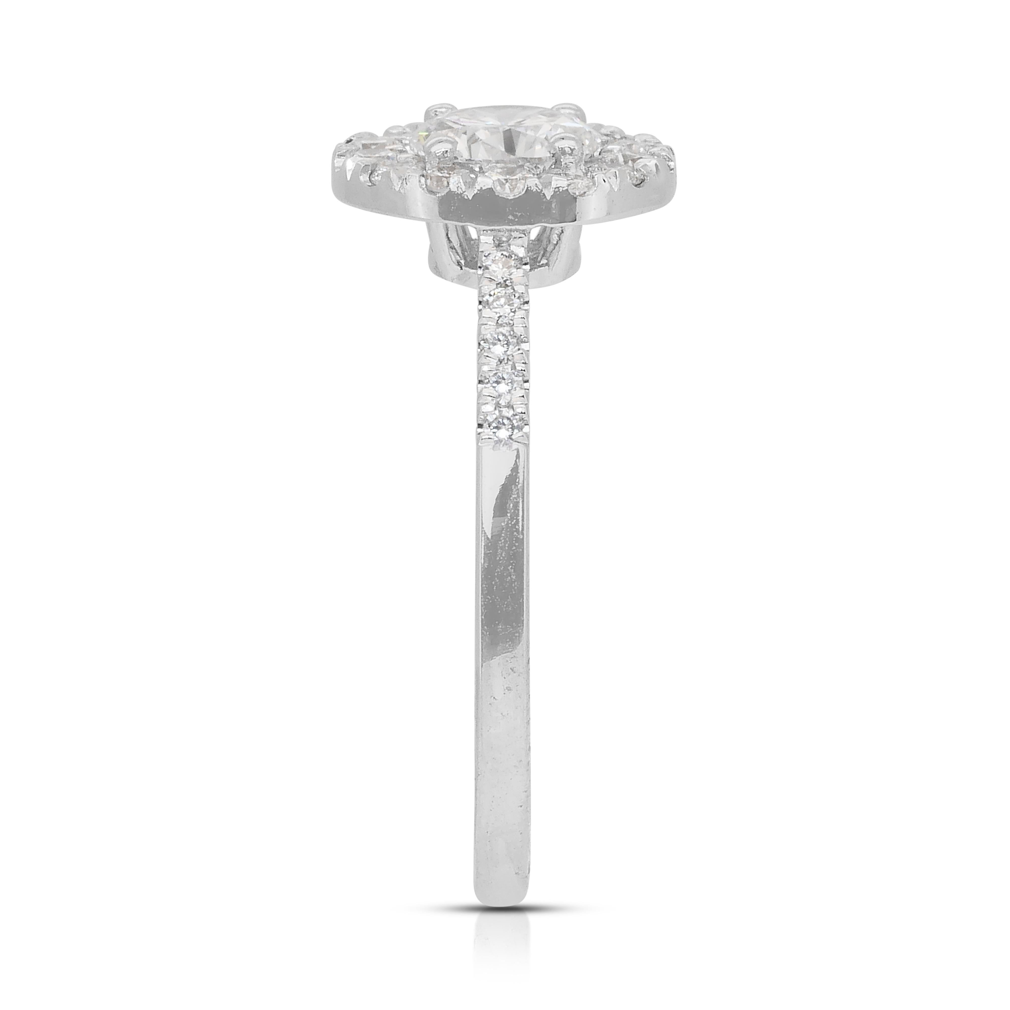 Elegant 1.18ct Diamonds Halo Ring in 18k White Gold - IGI Certified im Angebot 2