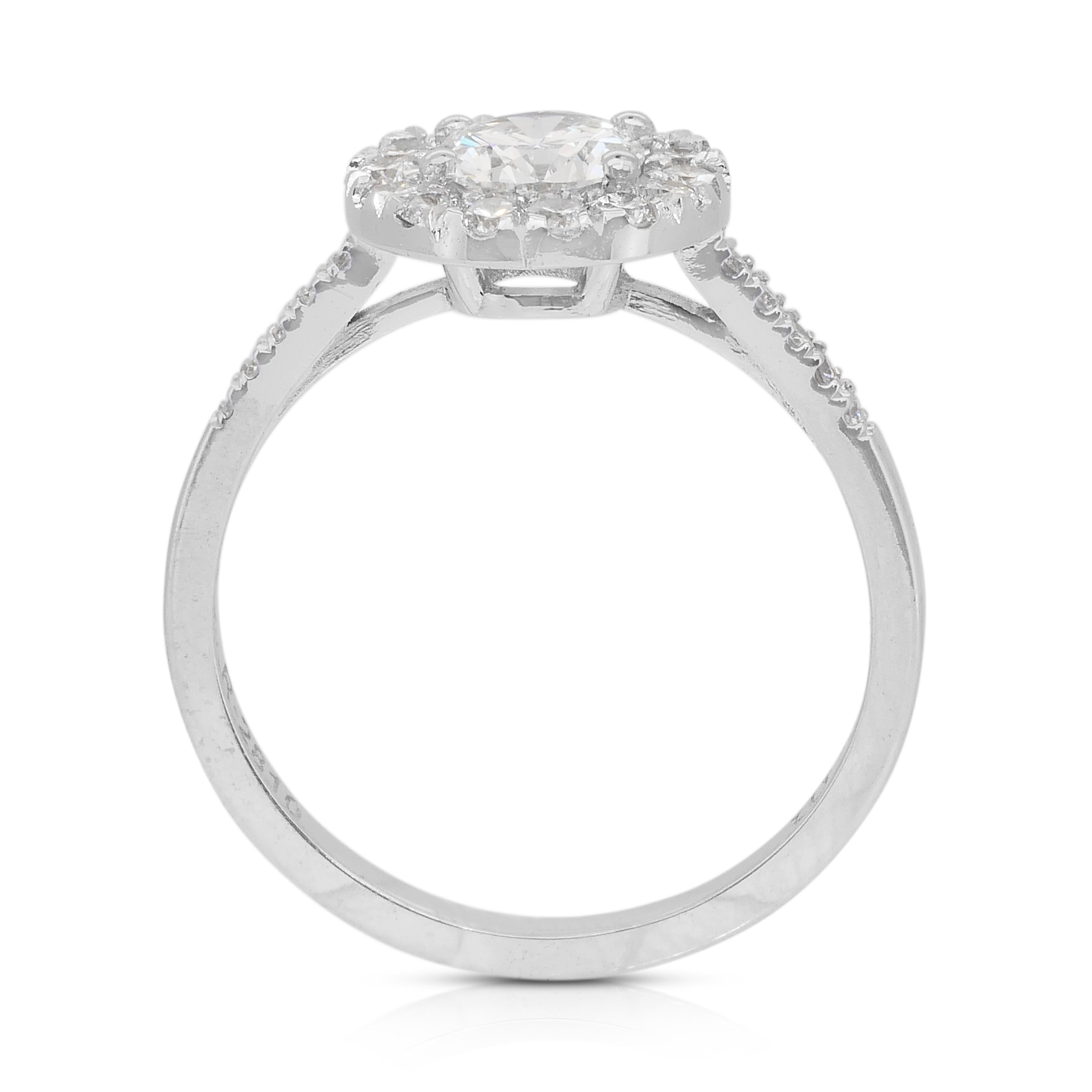 Elegant 1.18ct Diamonds Halo Ring in 18k White Gold - IGI Certified im Angebot 4