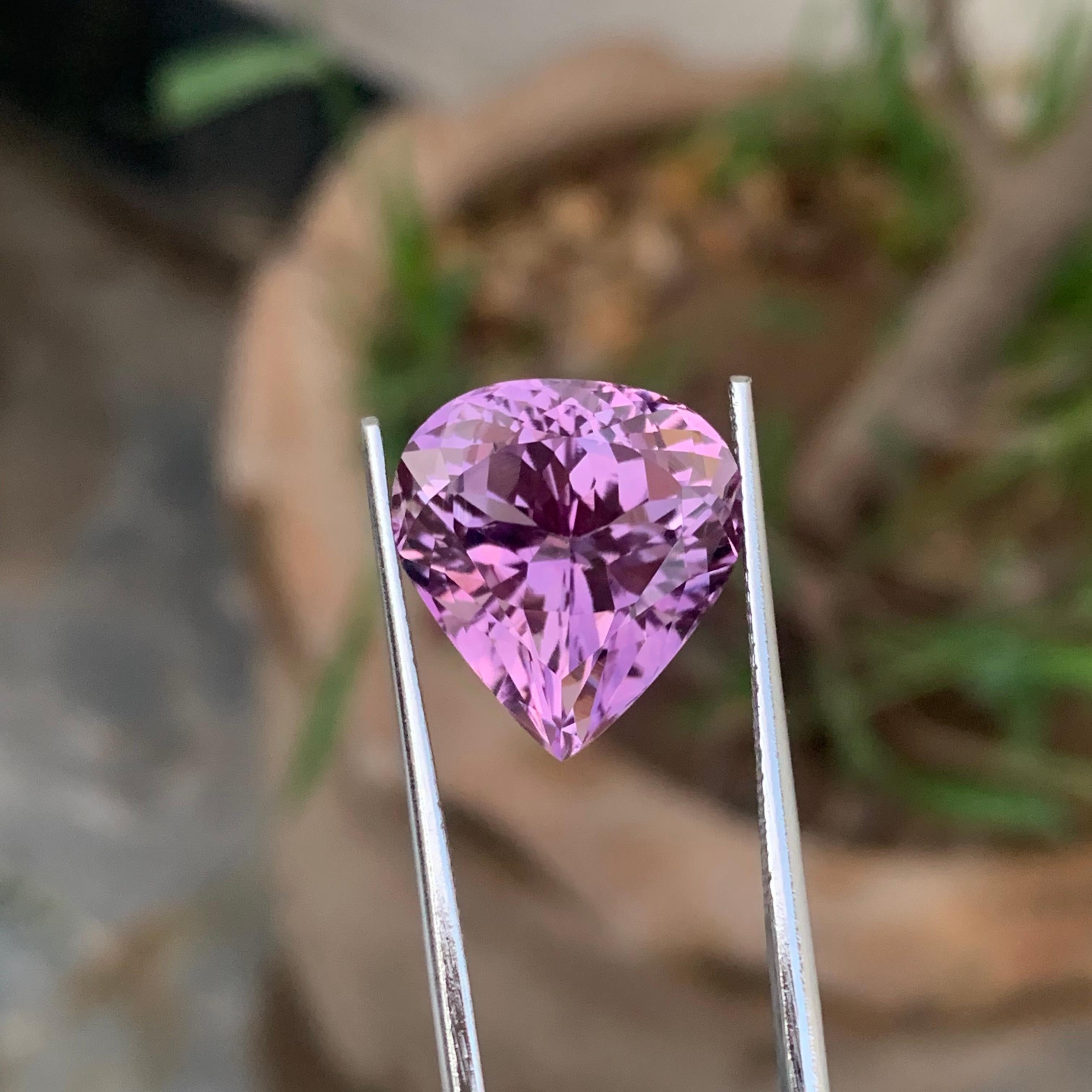 Elegant 12.30 Carat Fancy Cut Pear Shape Natural Purple Amethyst Gemstone  For Sale 2