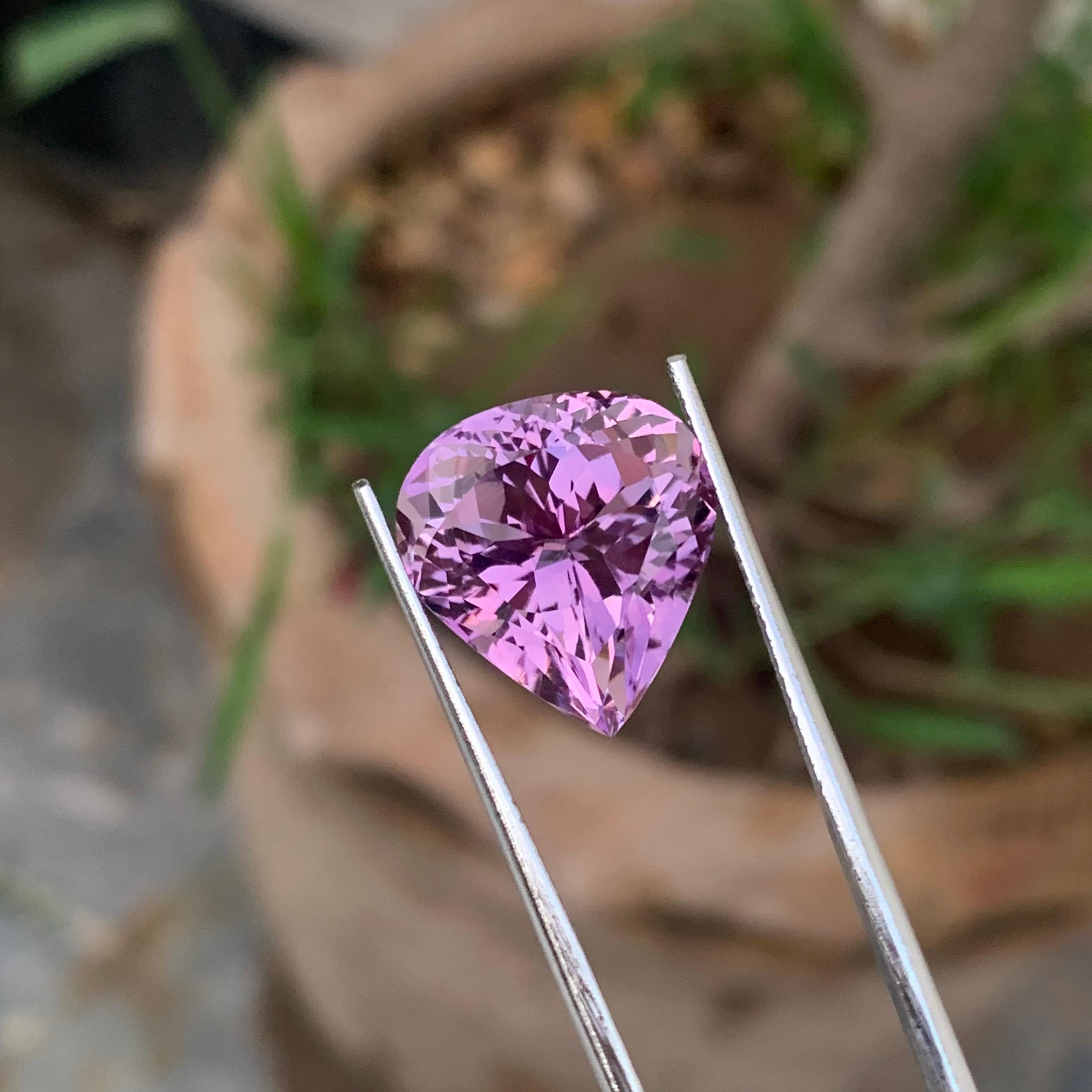 Elegant 12.30 Carat Fancy Cut Pear Shape Natural Purple Amethyst Gemstone  For Sale 4