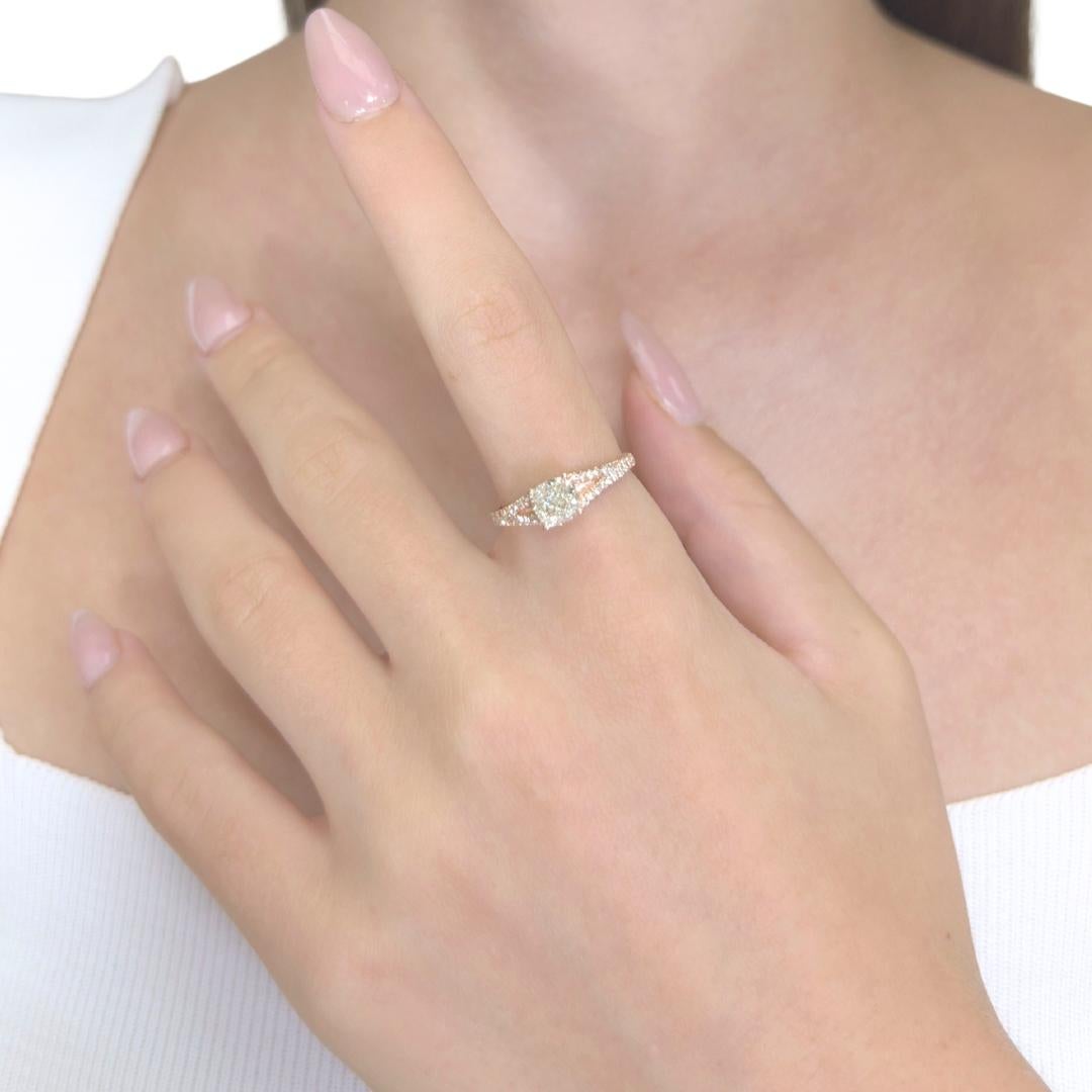 Elegant 1.26ct Diamonds Pave Ring in 18k Rose Gold - IGI Certified

Romantic and refined, this 1.26ct pavé diamond ring shines with timeless elegance. Crafted in luxurious 18k rose gold, it features a 1.01ct cushion-cut center diamond. Surrounding