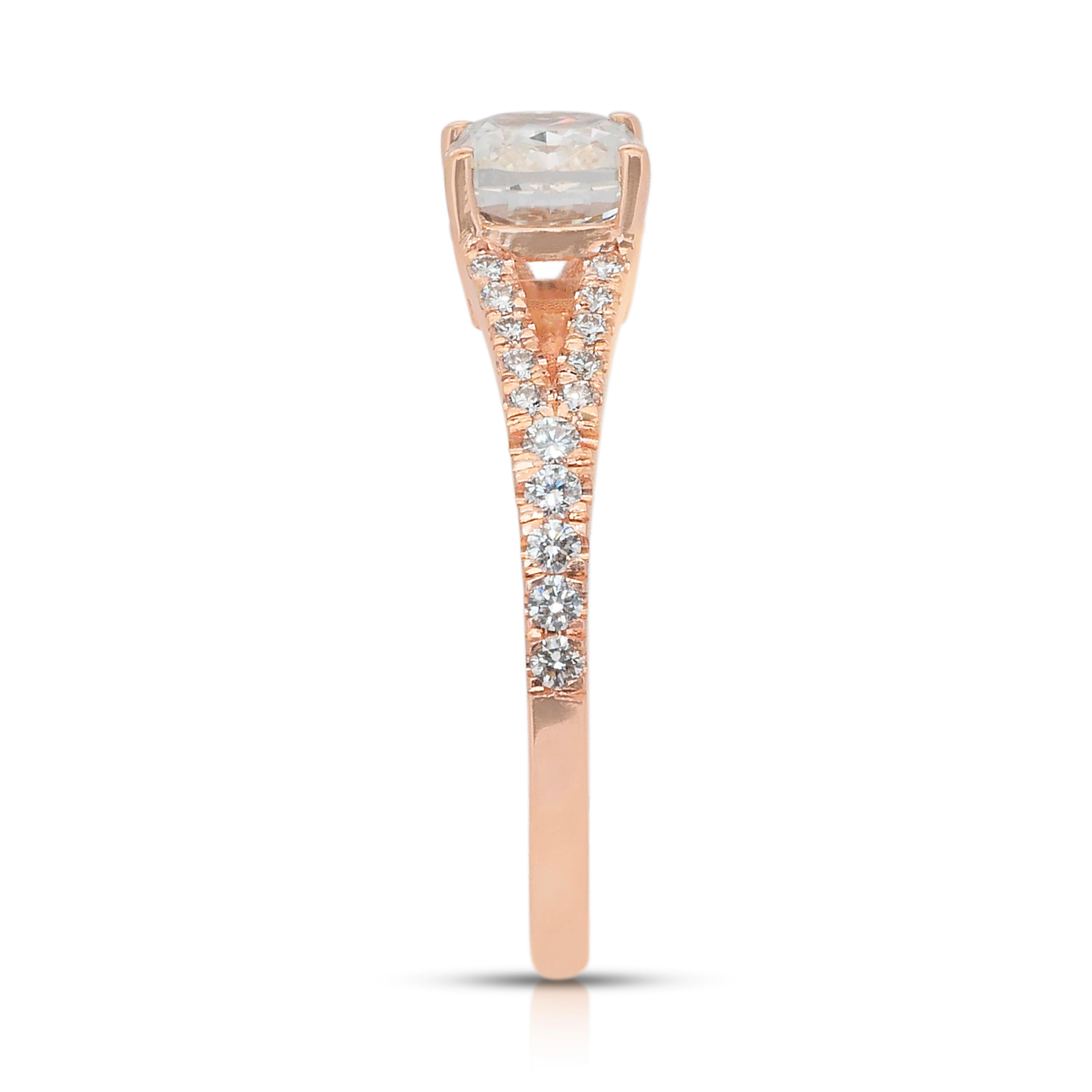 Elegant 1.26ct Diamonds Pave Ring in 18k Rose Gold - IGI Certified For Sale 2