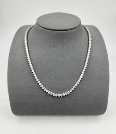 Elegant 12.84 Carat Round-Cut Diamond 16-Inch Platinum Necklace