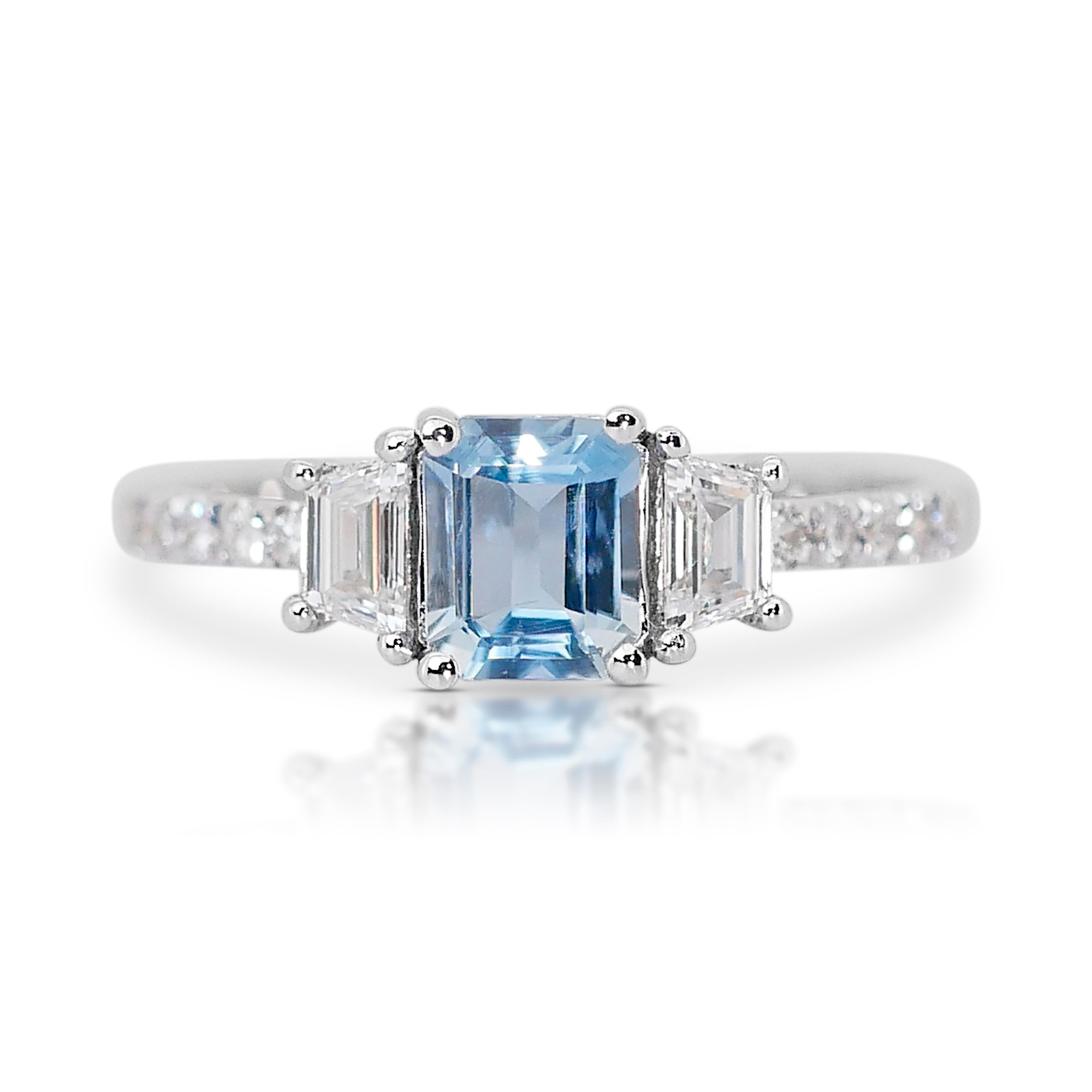 Elegant 1.28ct Aquamarine and Diamonds 3-Stone Ring in 18k White Gold - IGI Cert For Sale 3