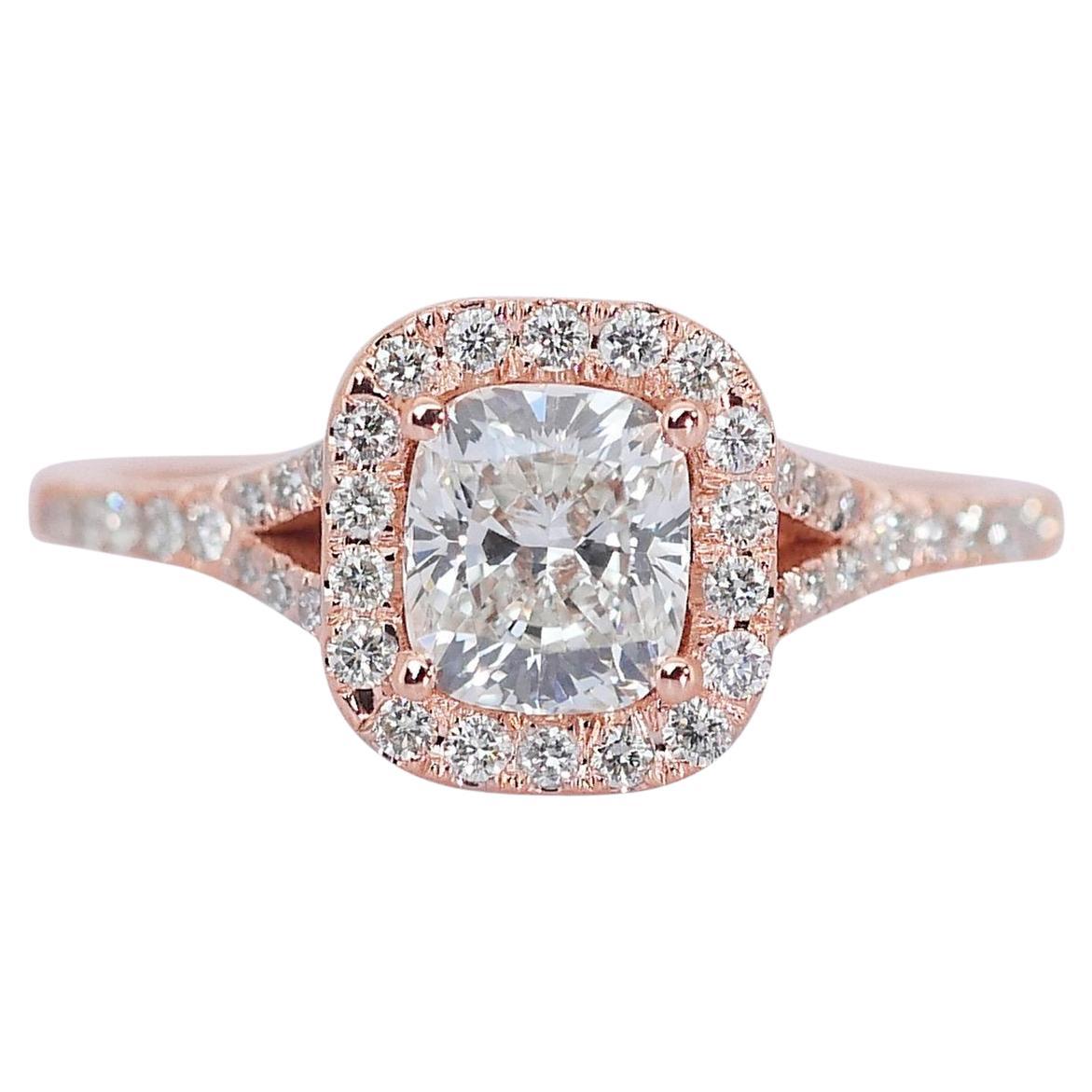 Eleganter 1,28ct Diamant-Halo-Ring in 18k Rose Gold - GIA zertifiziert im Angebot