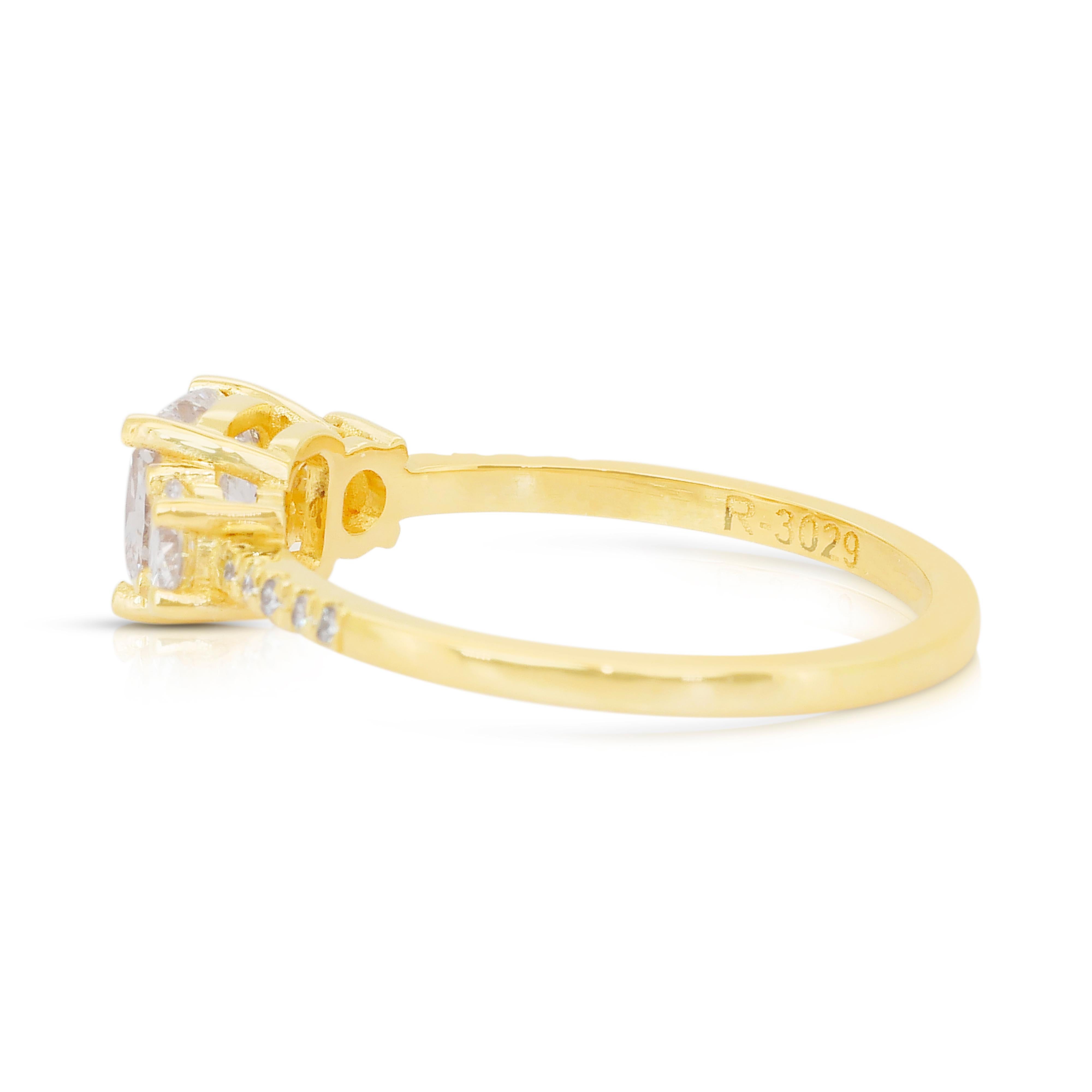Elegant 1.28ct Diamonds 3-Stone Ring in 18k Yellow Gold - IGI Certified (bague à 3 pierres en or jaune 18k) en vente 1