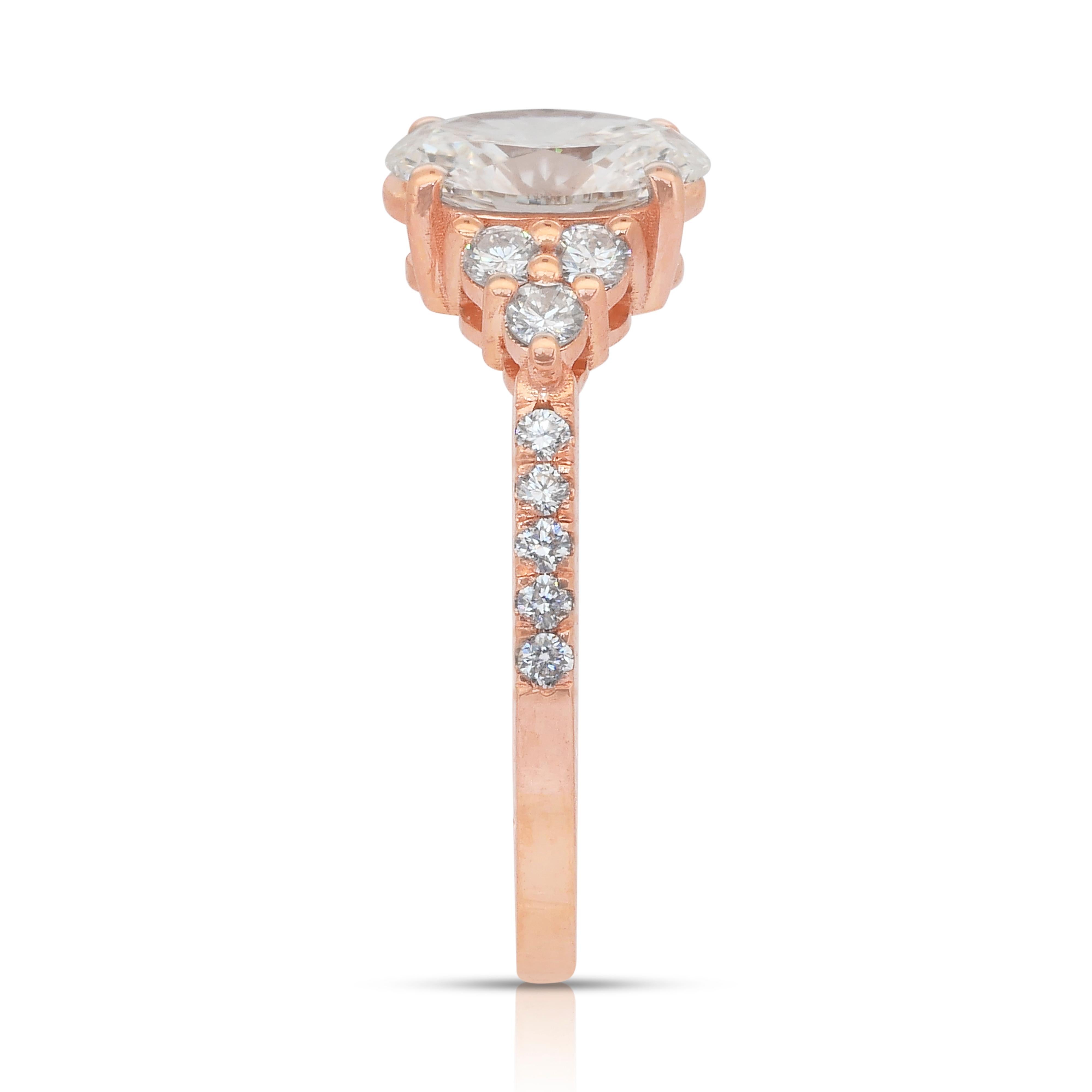 Elegante anillo con pavé de diamantes de 1,37 ct en oro rosa de 18k - Certificado IGI en venta 2