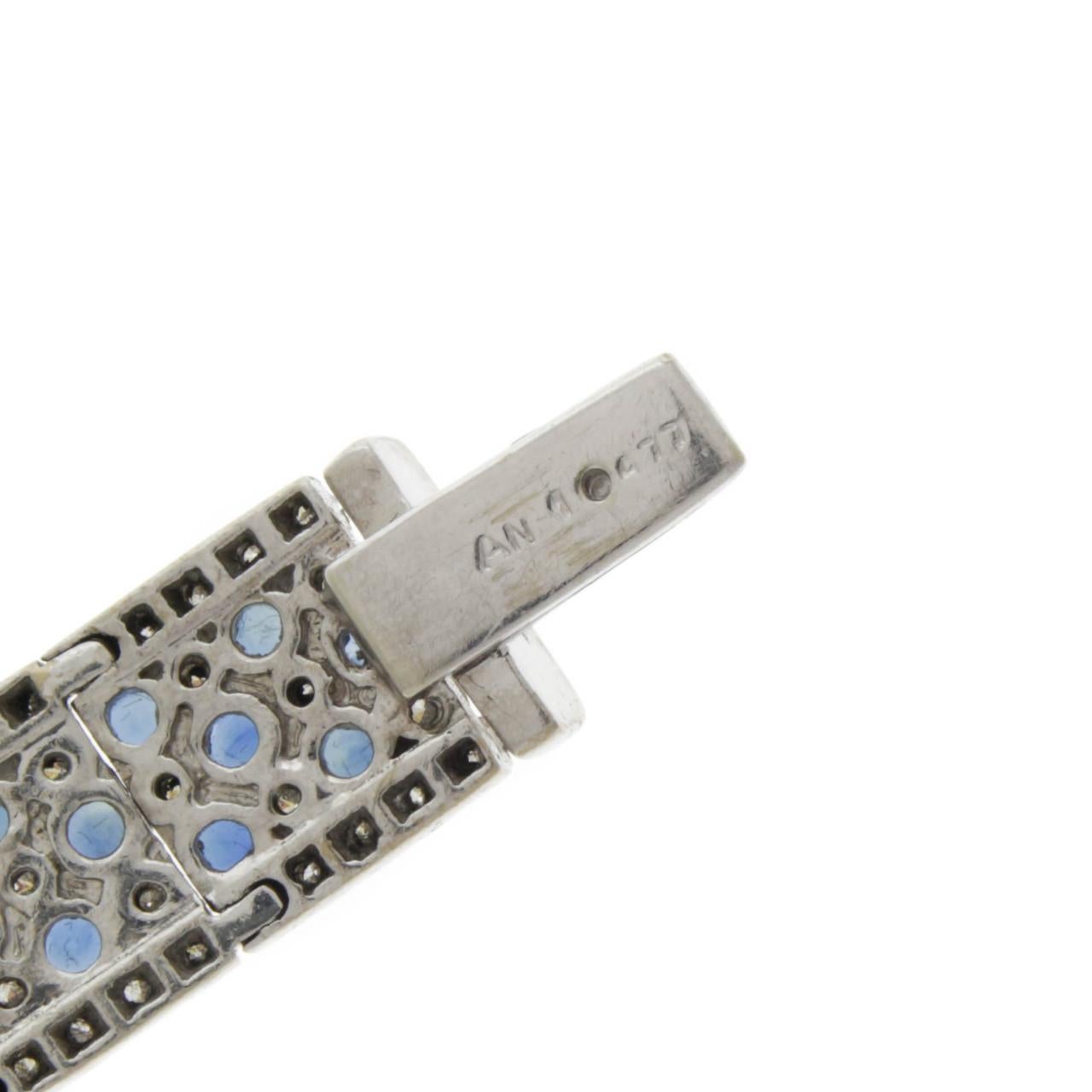 Post-War Elegant 14 Karat Gold Diamond Sapphire Bracelet 13.68 Carat Heavy 60 Grams For Sale