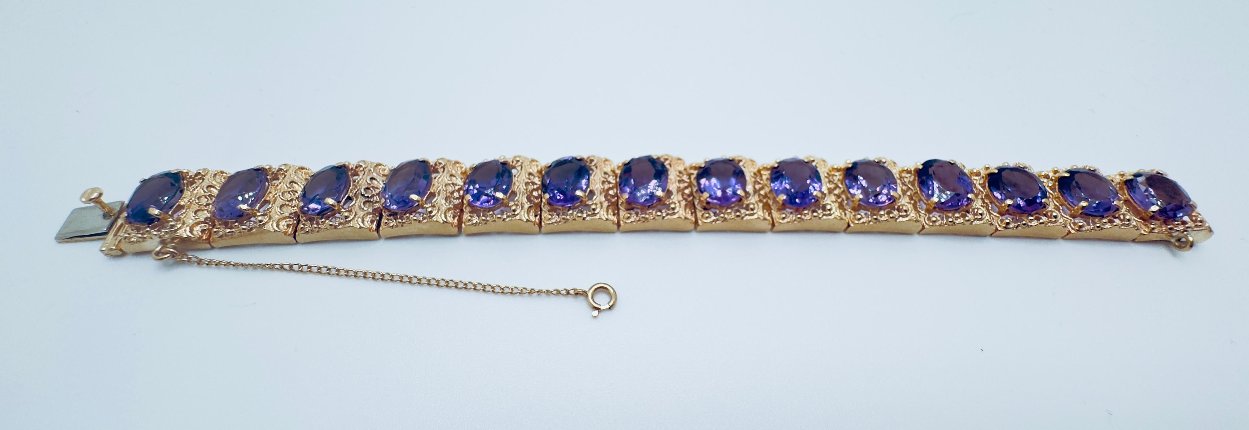 Elegante pulsera de amatista de oro de 14 quilates con intrincado diseño de filigrana en Bueno estado para la venta en Palm Desert, CA