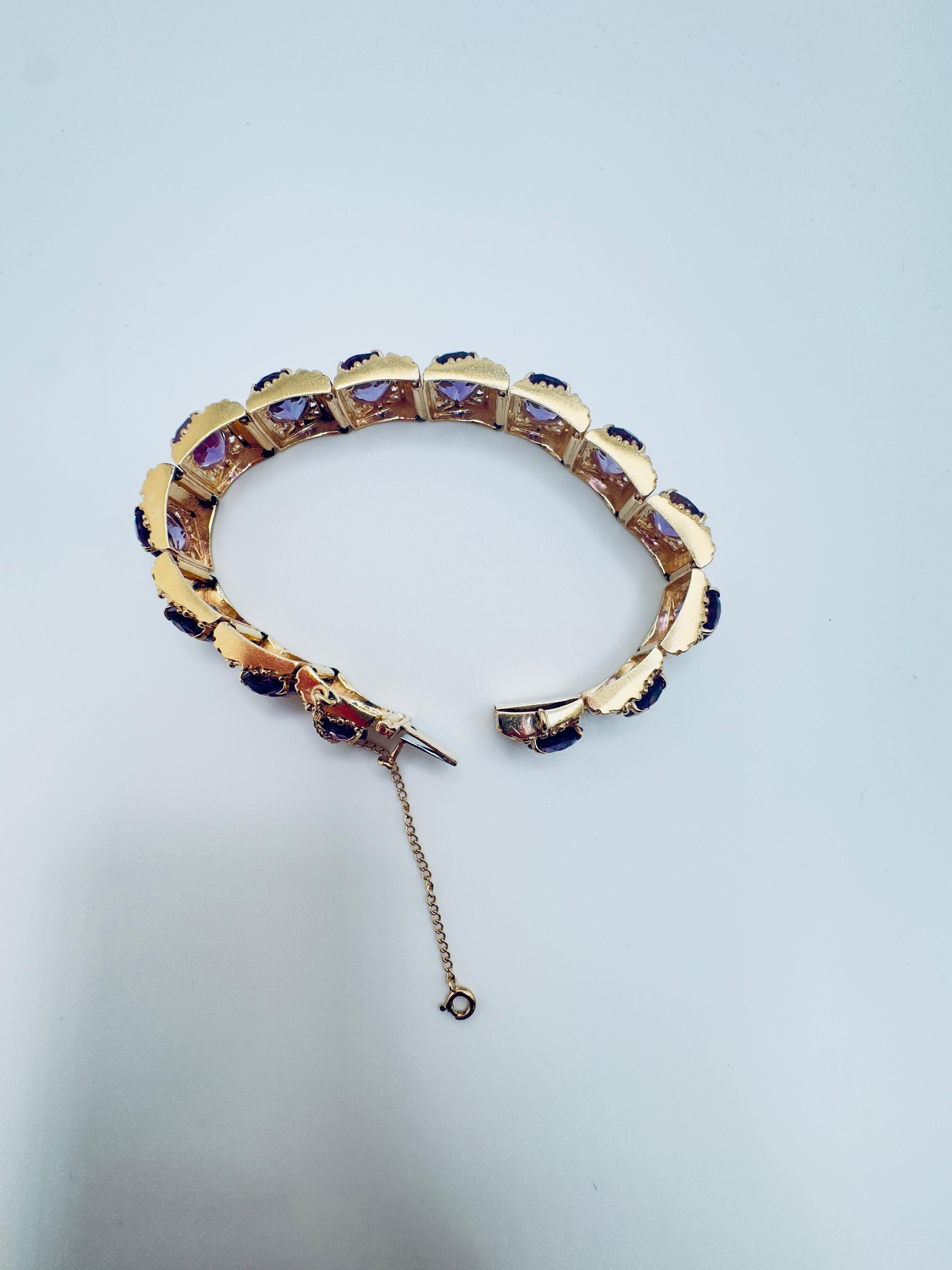 Femenino o masculino Elegante pulsera de amatista de oro de 14 quilates con intrincado diseño de filigrana en venta