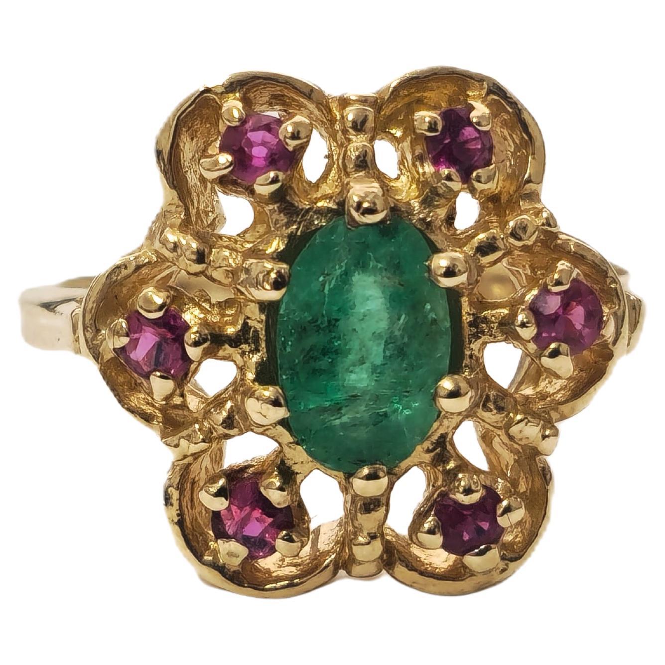 Elegant 14K Gold Ladies Ring with Ruby and Emerald