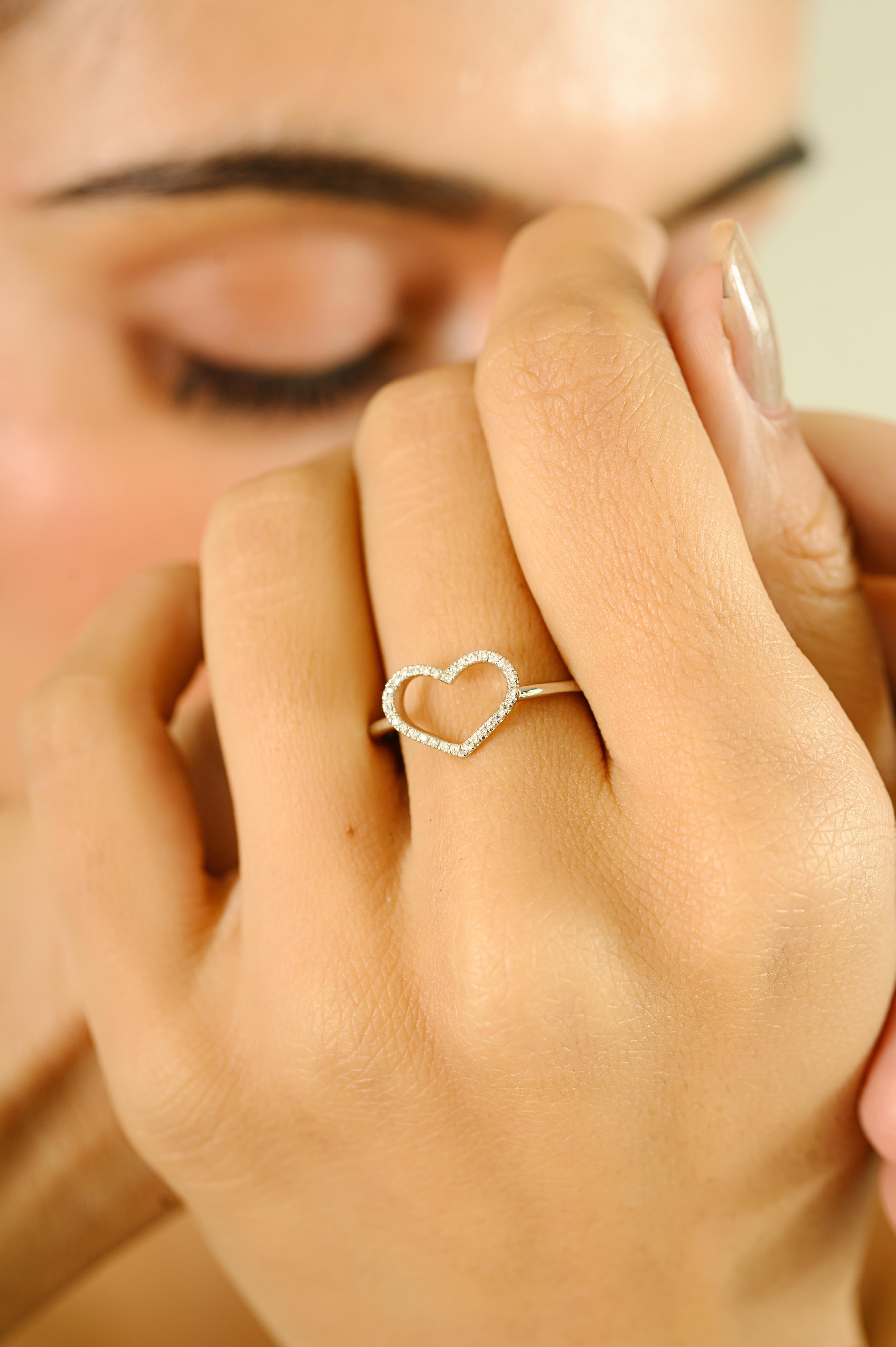 For Sale:  Elegant 14k Solid White Gold Heart-shaped Diamond Open Ring Gift for Her 4