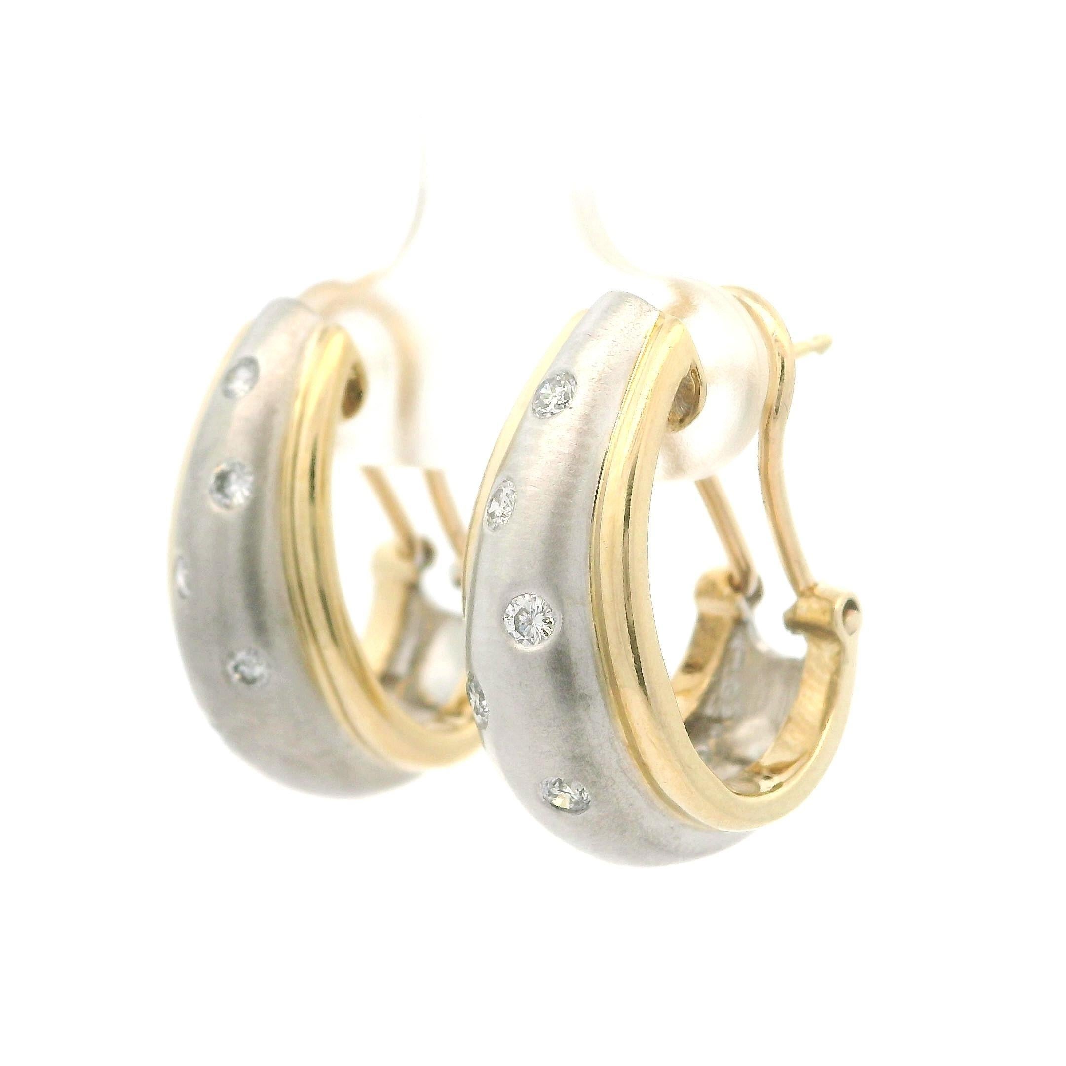 Elegant 14k Two Tone Gold 0.28ctw Diamond Matte Finish Cuff Omega Earrings In Excellent Condition For Sale In Montclair, NJ