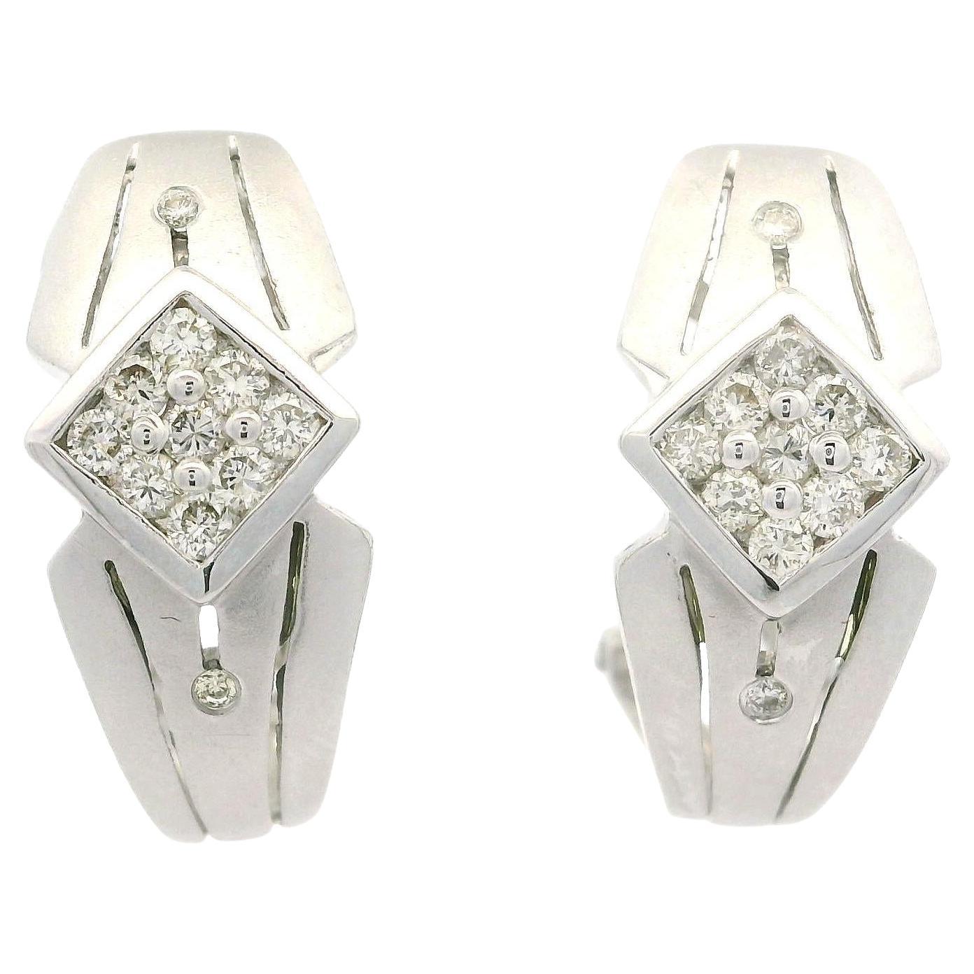 Eleganza degli orecchini a losanga geometrica in oro bianco 14k con diamante da 0,30 ct.