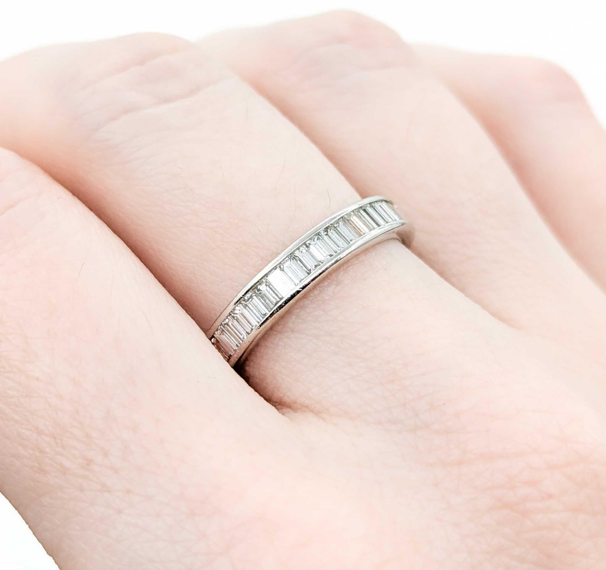 Eleganter 14k Weißgold Brautmode Ewigkeitsring im Angebot 2