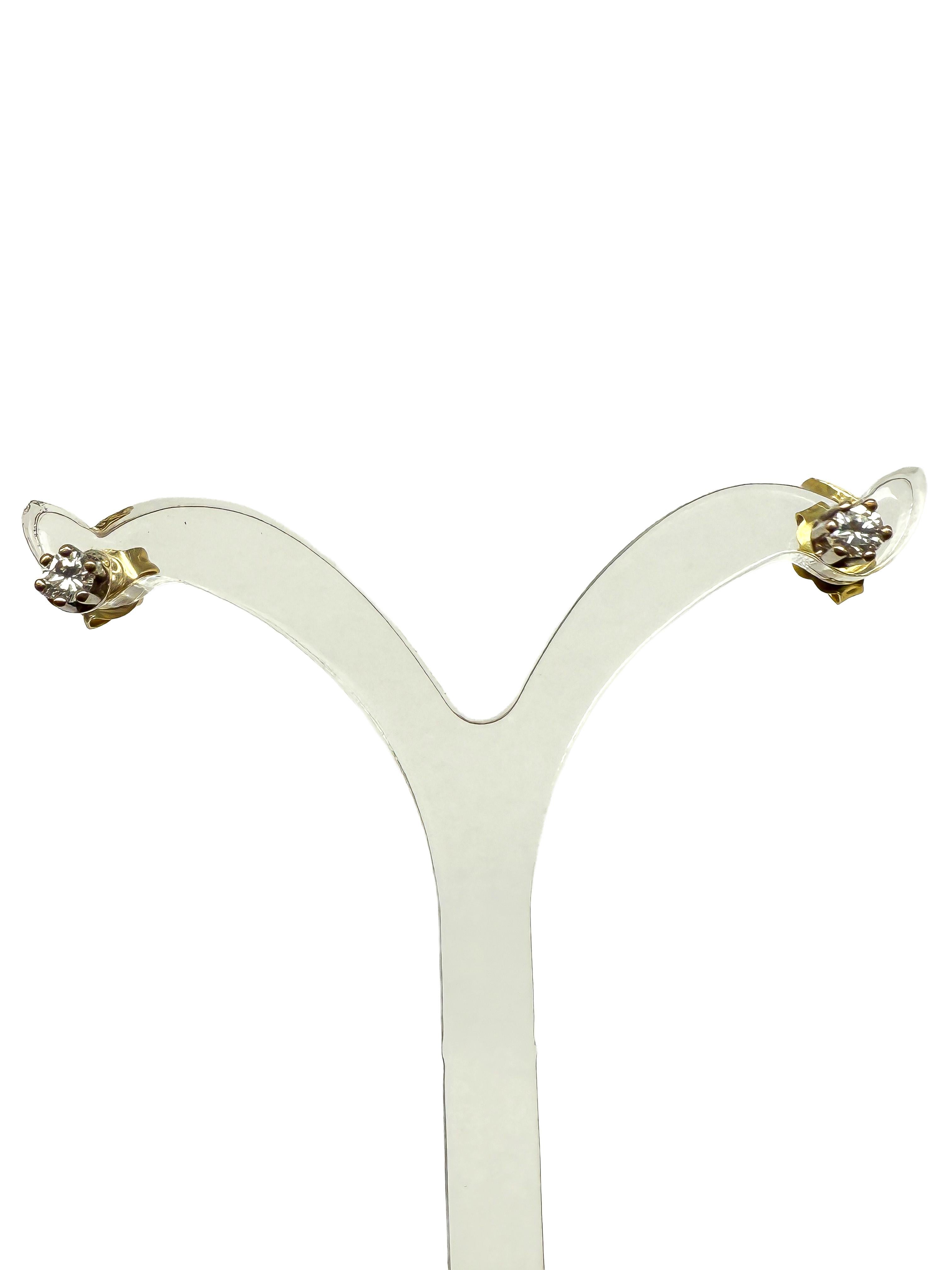 Elegant 14K White Gold Diamond Stud Earrings Corte brillante en venta
