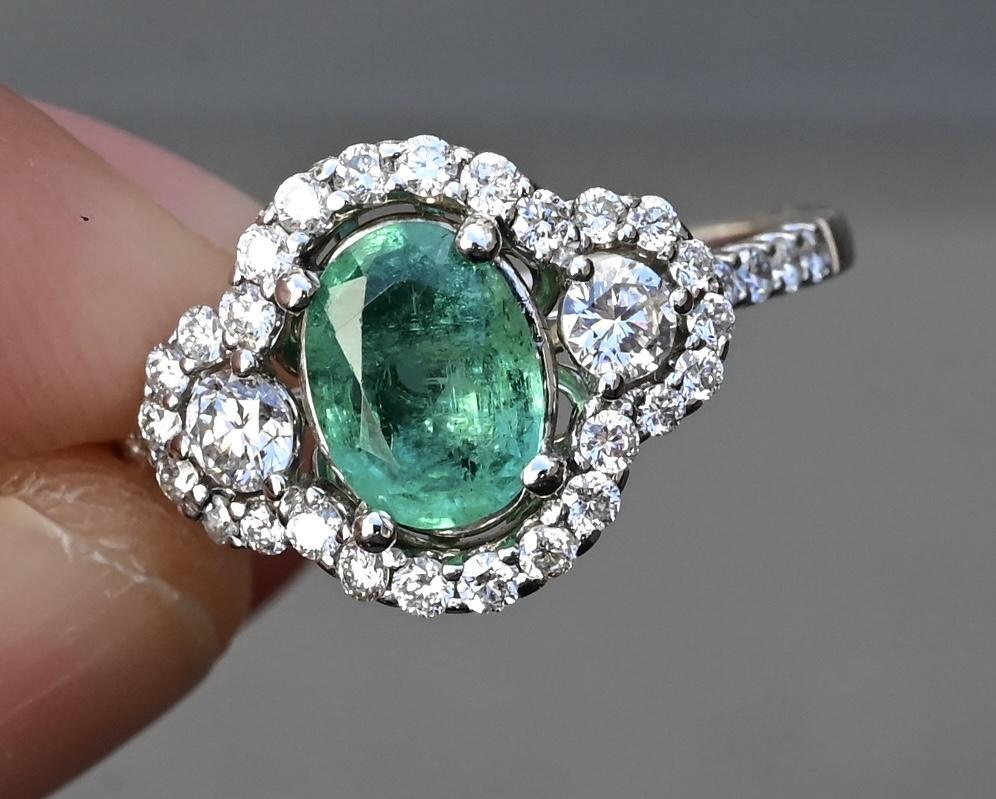 Oval Cut Elegant 14K White Gold Emerald & Diamond Ring 1 Ct Emerald Ring Size 8 IGI Cert