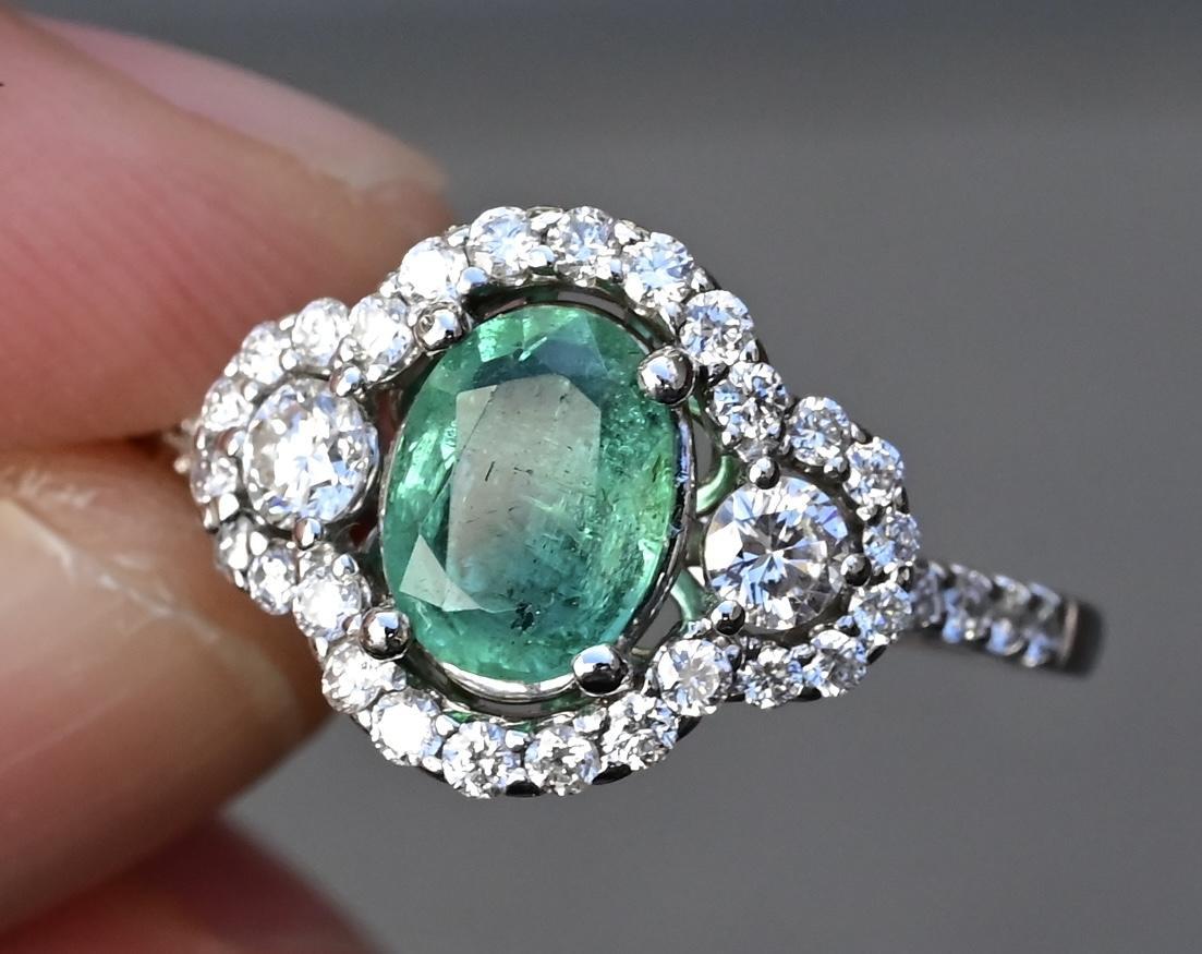 Elegant 14K White Gold Emerald & Diamond Ring 1 Ct Emerald Ring Size 8 IGI Cert 2