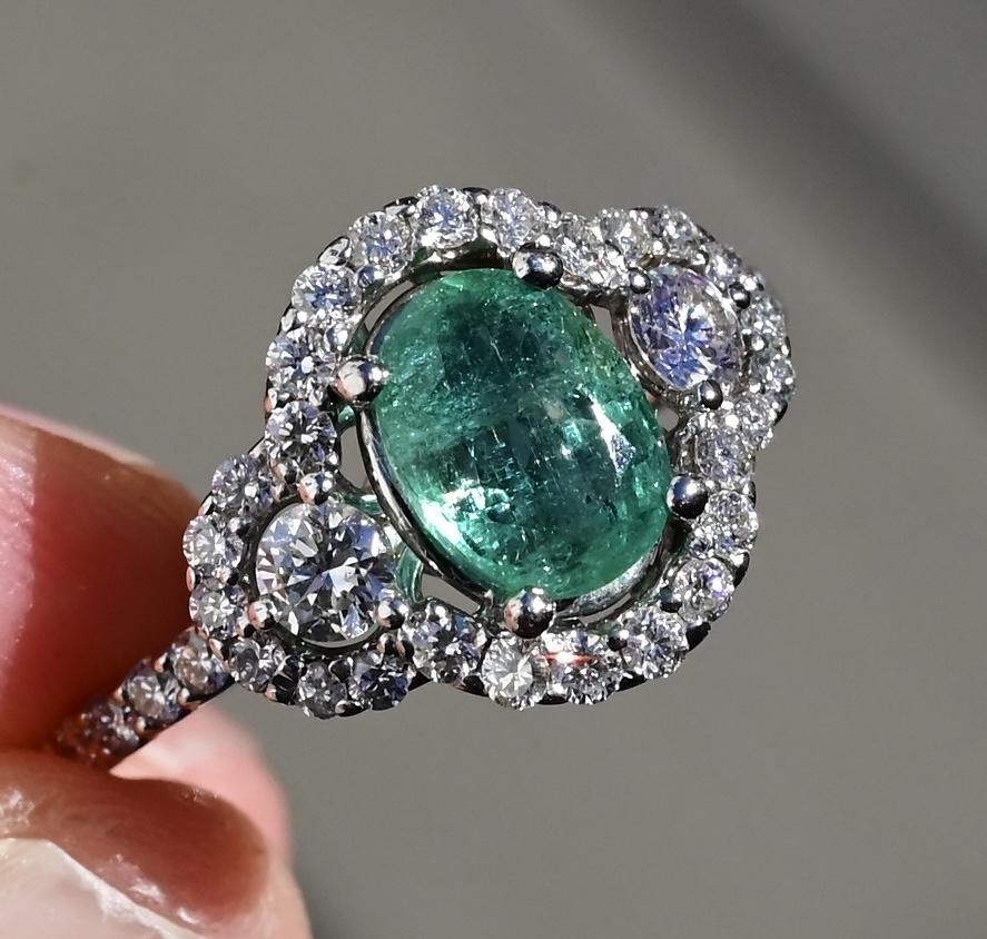 Elegant 14K White Gold Emerald & Diamond Ring 1 Ct Emerald Ring Size 8 IGI Cert 4