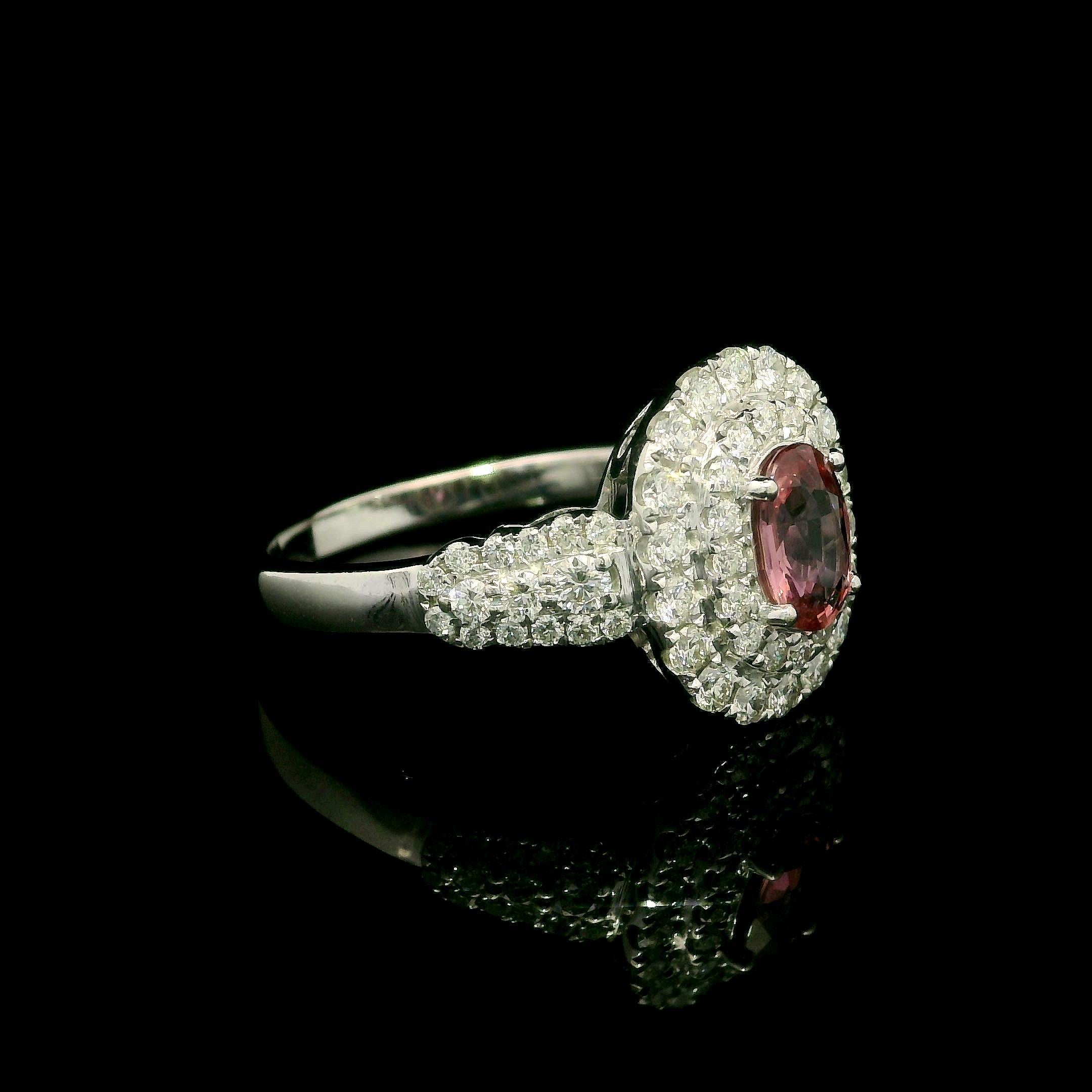 --Stein(e):--
(1) Natürlicher echter Saphir - ovaler Brillantschliff - Zackenfassung - Farbe Rosa - 0,80ct (ca. basierend auf den Zertifizierungsmessungen)
** Vollständige Informationen siehe unten unter 