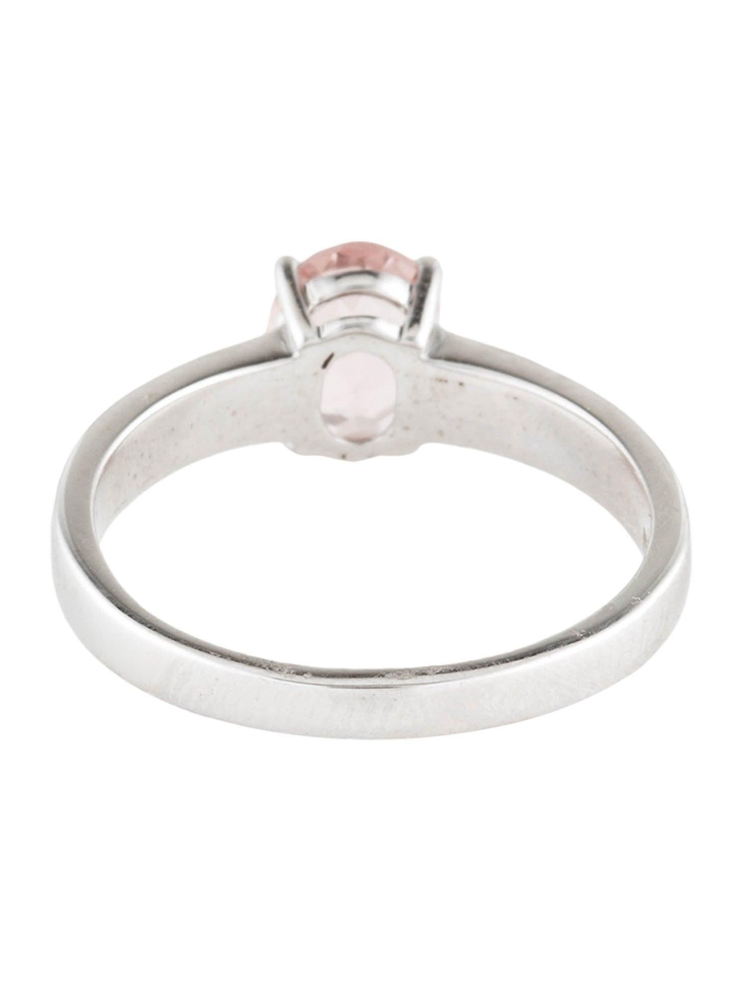 Elegant 14K White Gold Oval Morganite Cocktail Ring, 0.99 Carat, Size 7.75 In New Condition For Sale In Holtsville, NY