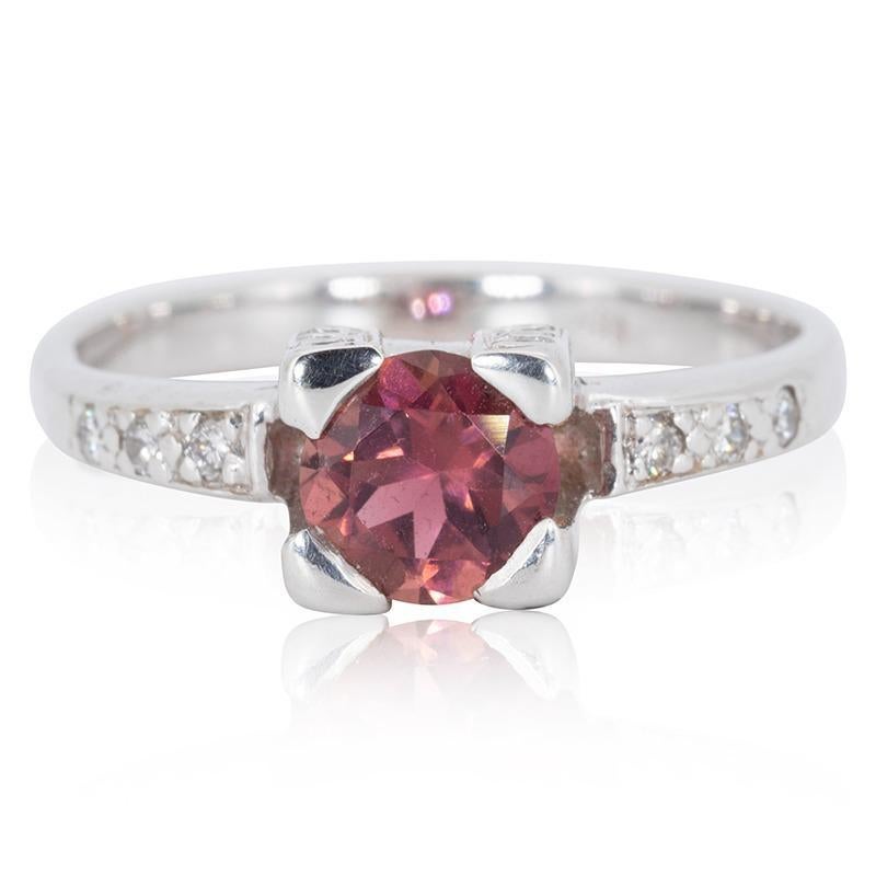 Elegant 14K White Gold Ring with 0.71 Natural Diamonds and Tourmaline For Sale 2