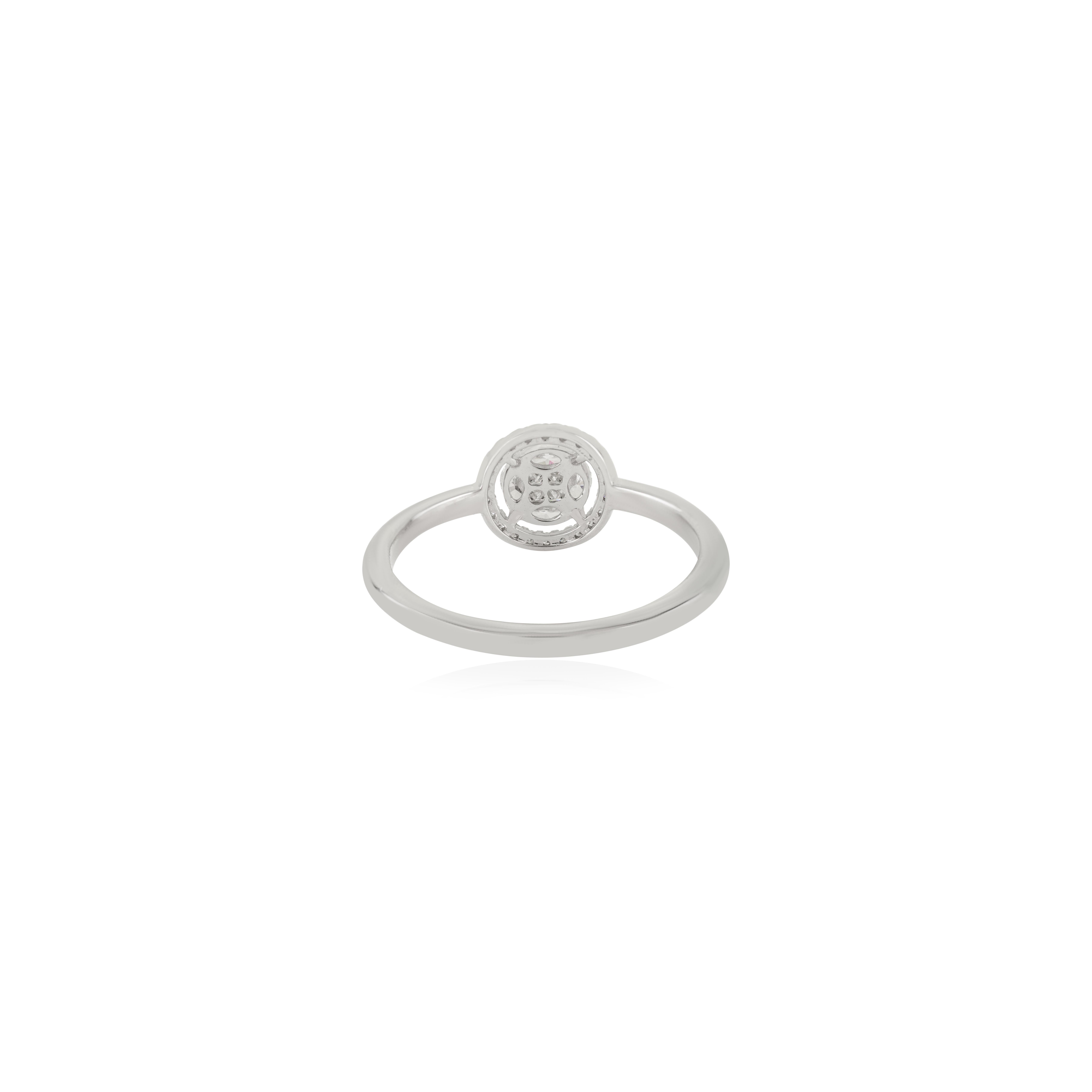 in vendita:  Eleganza dell'anello di fidanzamento aureolato con diamante rotondo in oro bianco 14k Regalo di Natale per lei 5
