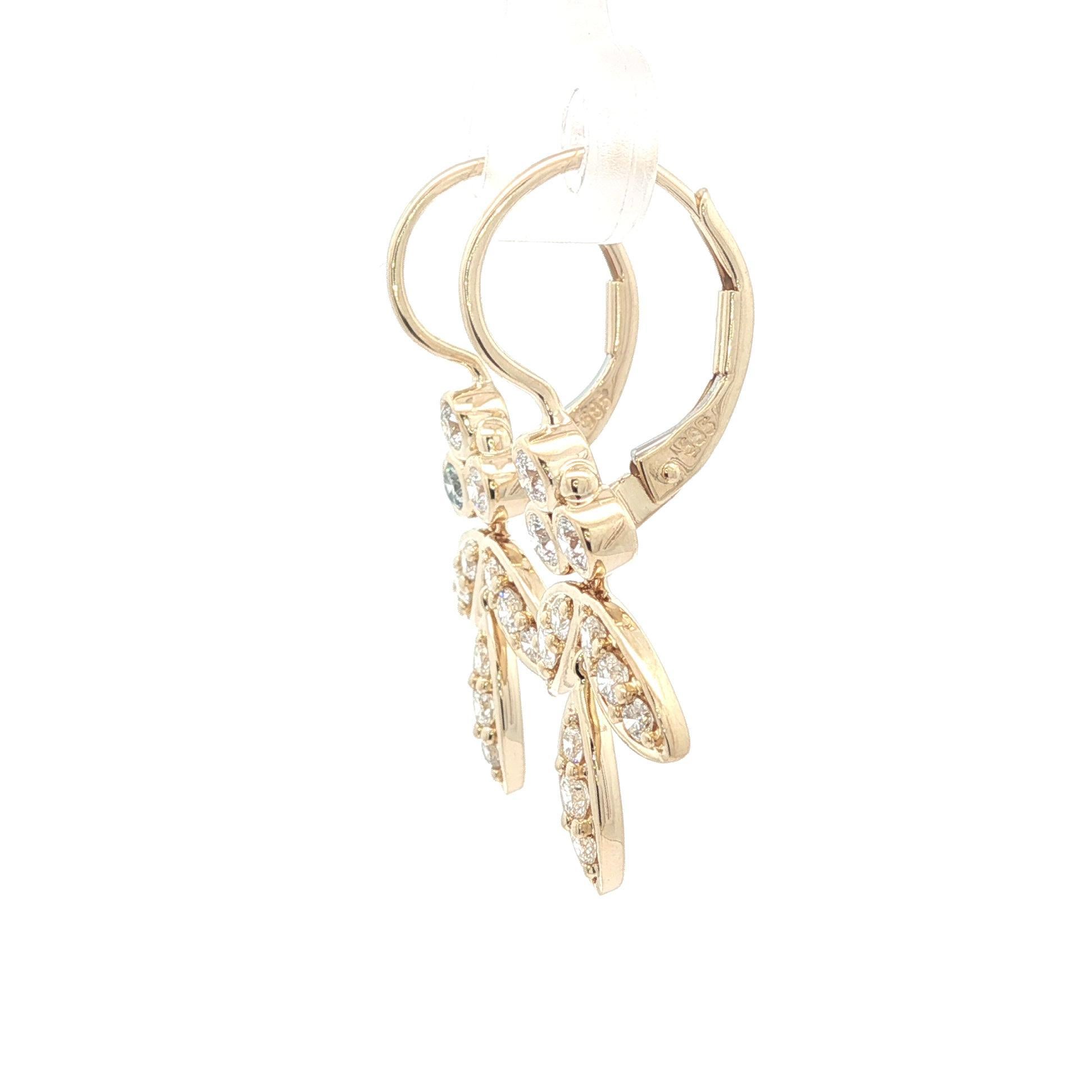 --Stein(e):--
(24) Natürliche echte Diamanten - Runder Brillantschliff - Zacken- und Lünettenfassung - Schöne weiße Brillanten - 0,90ctw (ca.)
Karat-Gesamtgewicht: 0,90 (ca.)

MATERIAL: Massives 14k Gelbgold
Gewicht: 4.51 Gramm
Verschluss: Haken mit