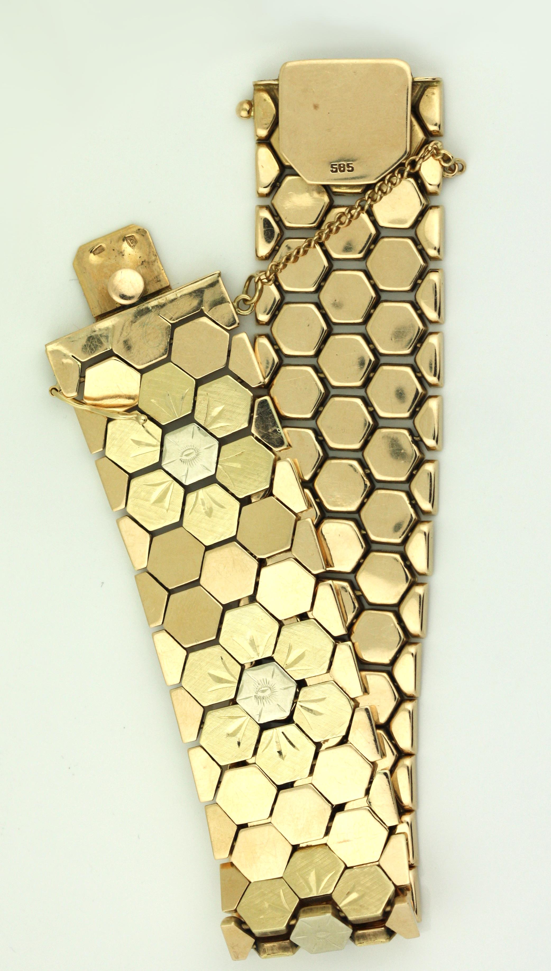 Élégant bracelet géométrique en or jaune 14 carats en vente 2