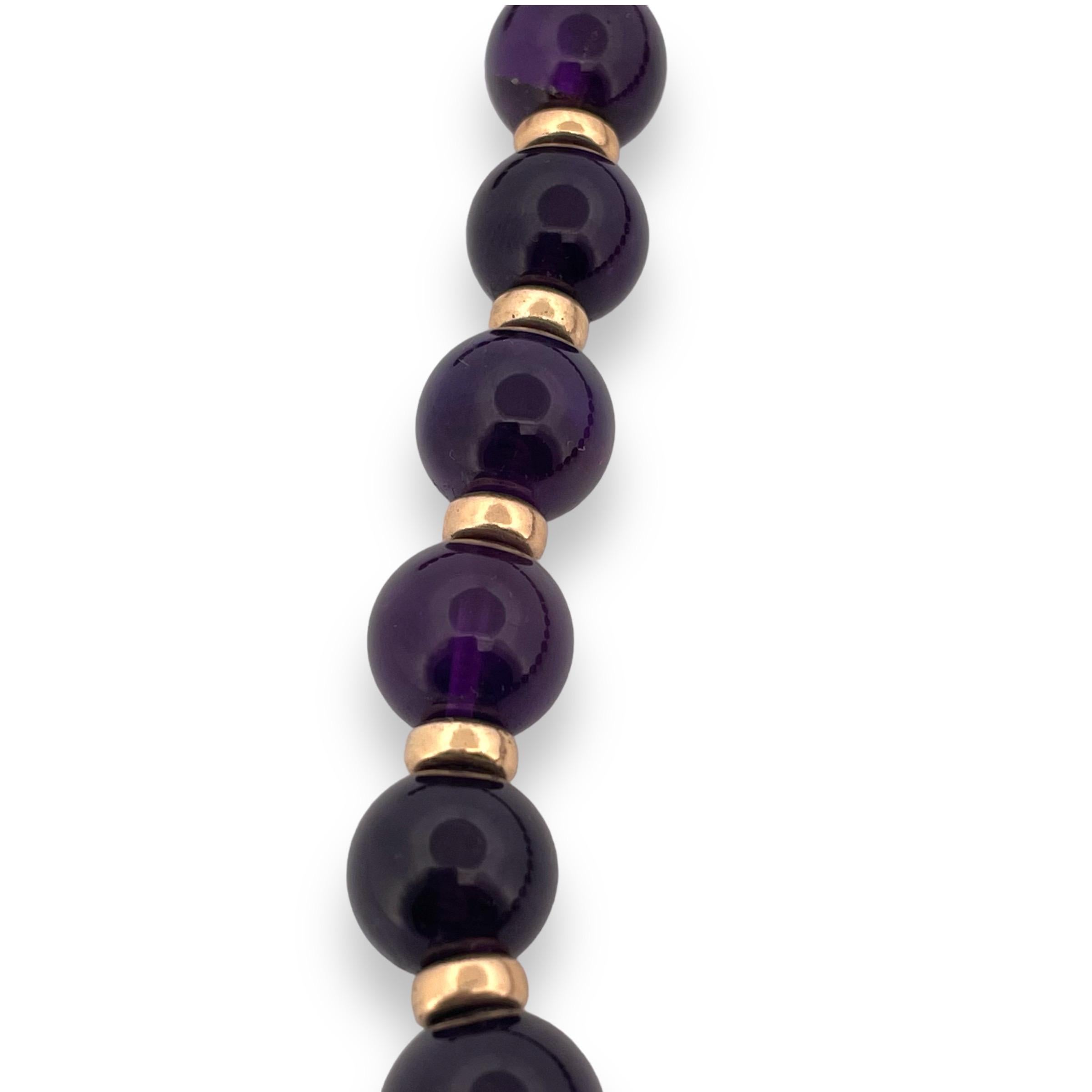 Elegante Halskette aus 14 Karat Gelbgold mit Amethystperlen und Abstandshaltern (Rundschliff) im Angebot