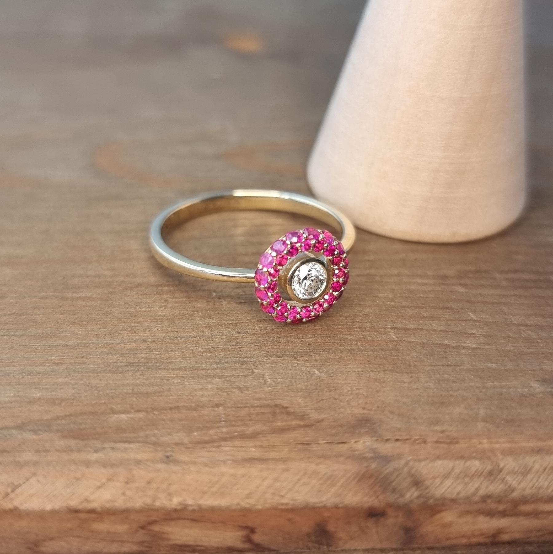 Elegant 14K Yellow Gold Ring with Bezel Set Diamond and Ruby Halo For Sale 1