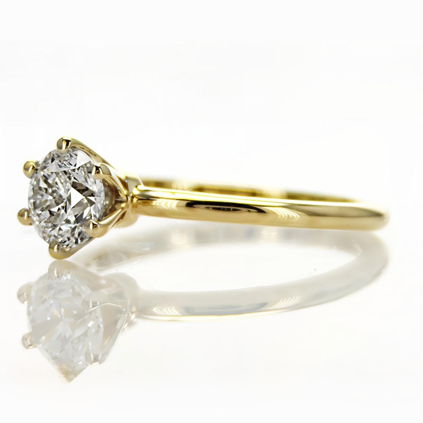 Elegance Anello solitario in oro giallo 14K con diamante naturale da 0,81 carati in vendita 4