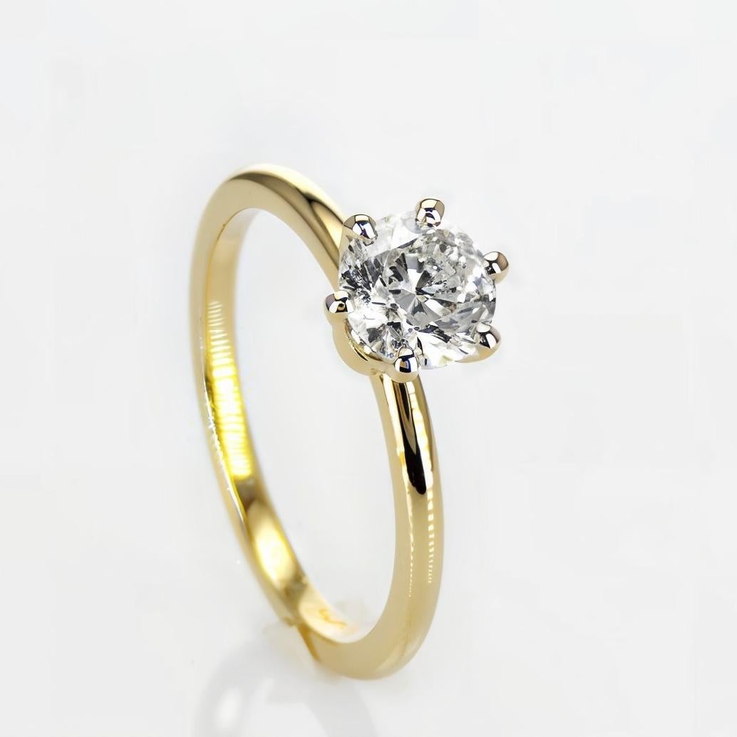 Moderno Elegance Anello solitario in oro giallo 14K con diamante naturale da 0,81 carati in vendita