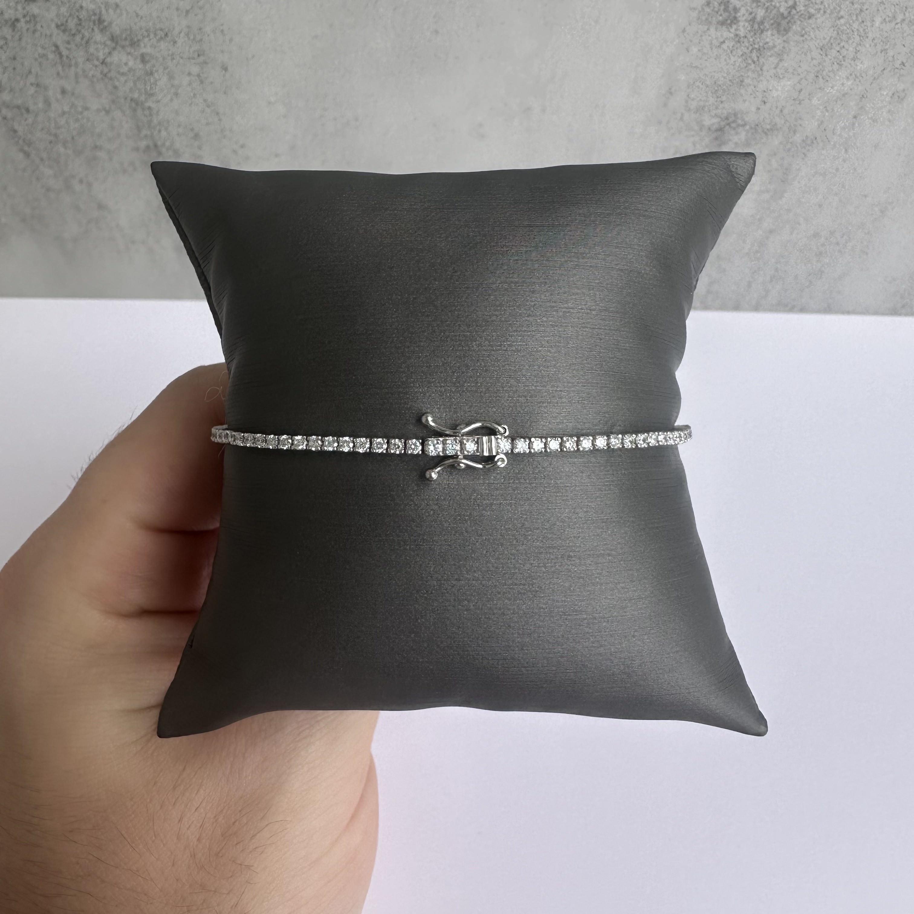 Elegantes Tennisarmband aus 14kt Weißgold mit natürlichen Diamanten - 1,71 ctw, 6 7/8