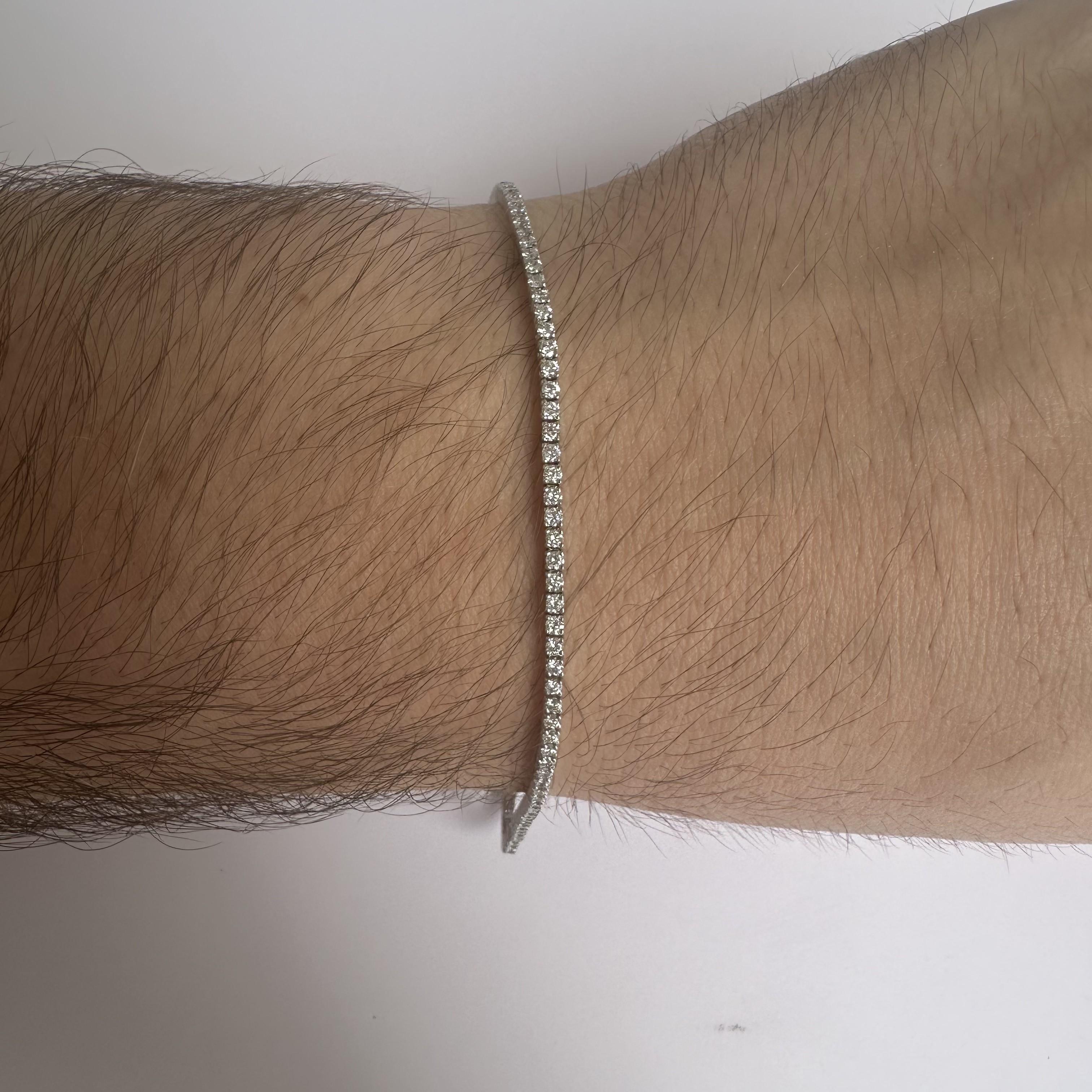 Elegantes Tennisarmband aus 14kt Weißgold mit natürlichen Diamanten - 1,71 ctw, 6 7/8