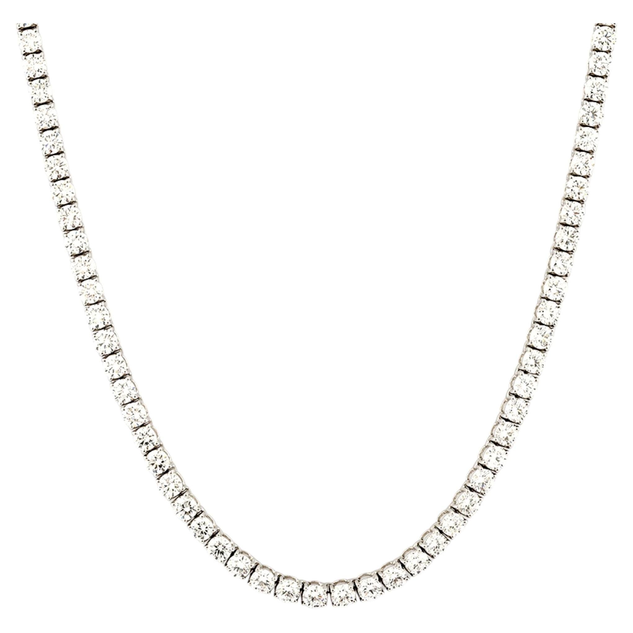 Elegante collana tennis in oro bianco 14KT con diamanti a taglio rotondo da 26,78 carati