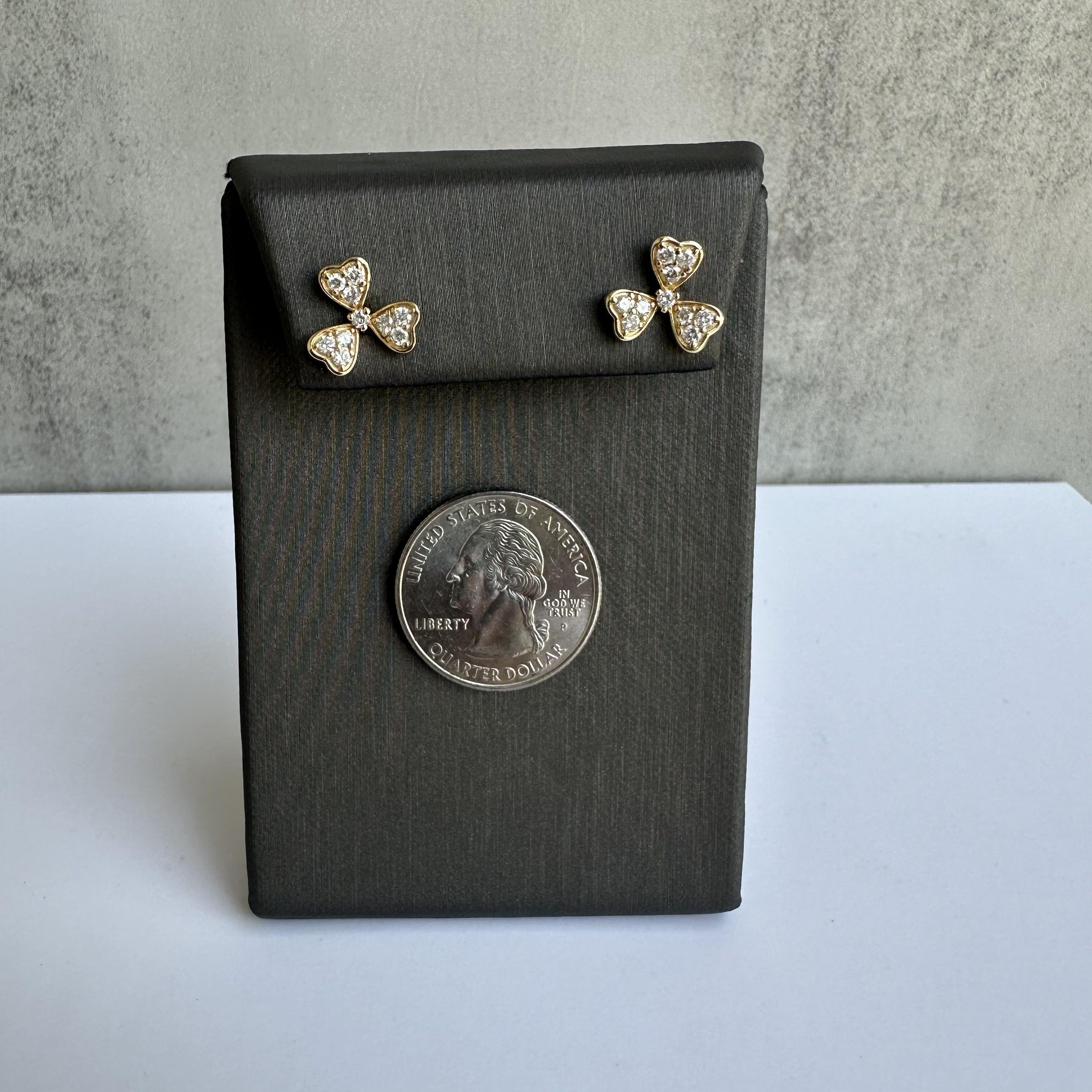 Elegant 14kt Yellow Gold Clover Style Diamond Earrings - 0.50ctw GH VS/SI, New In New Condition For Sale In West Hempstead, NY