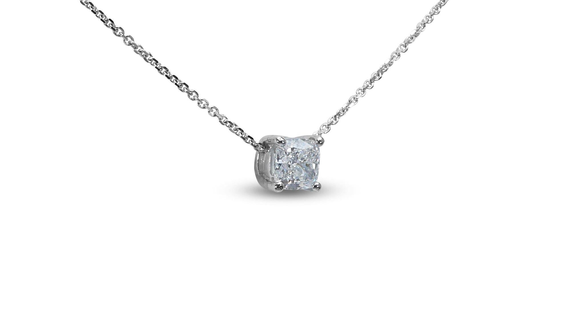 Elegante 1,51 Karat Solitär-Halskette aus 18 Karat Weißgold mit Diamanten im Kissenschliff - GIA im Zustand „Neu“ in רמת גן, IL
