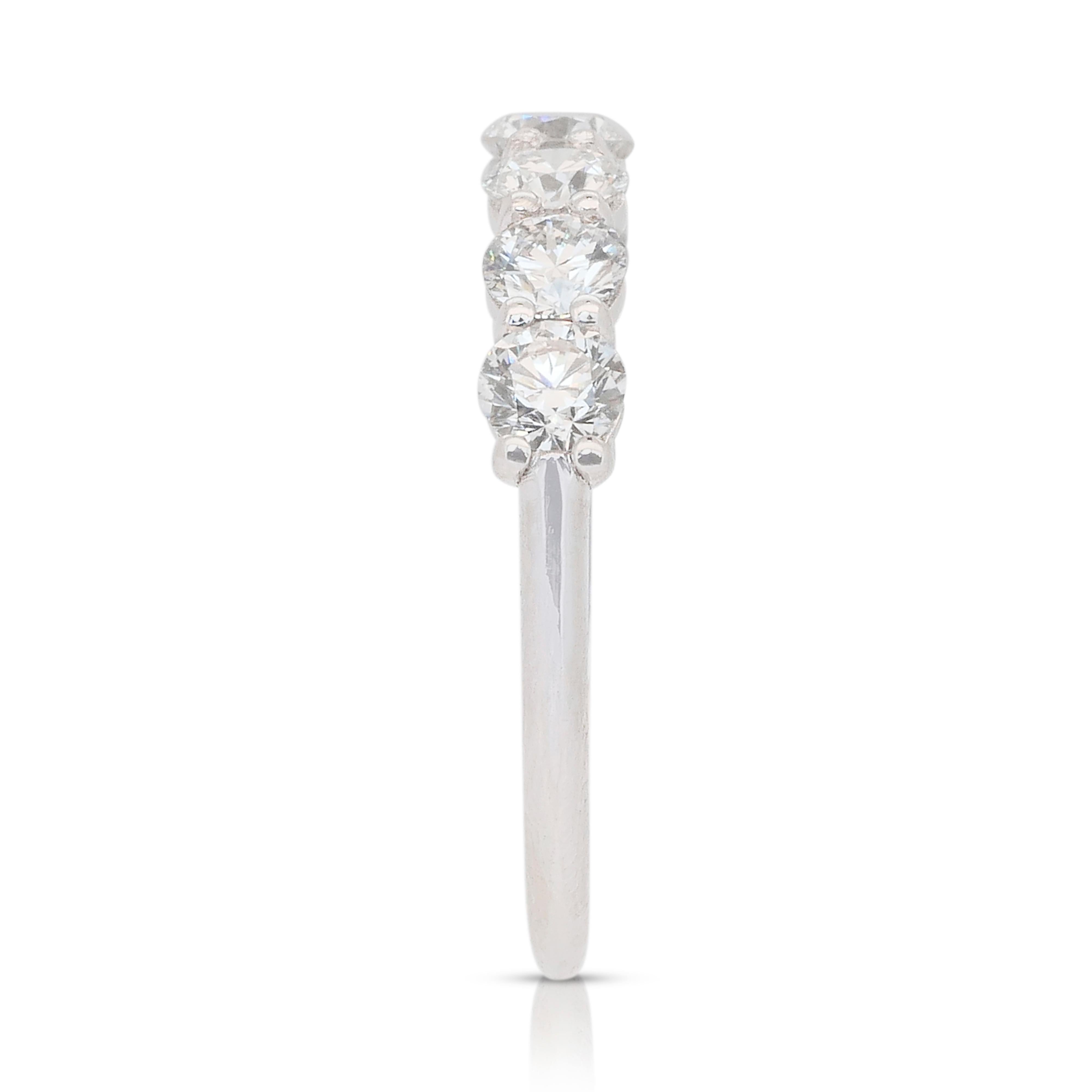 Eleganza: anello con diamanti da 1,51 carati a 7 spicchi in oro bianco 18 carati - certificato IGI in vendita 1