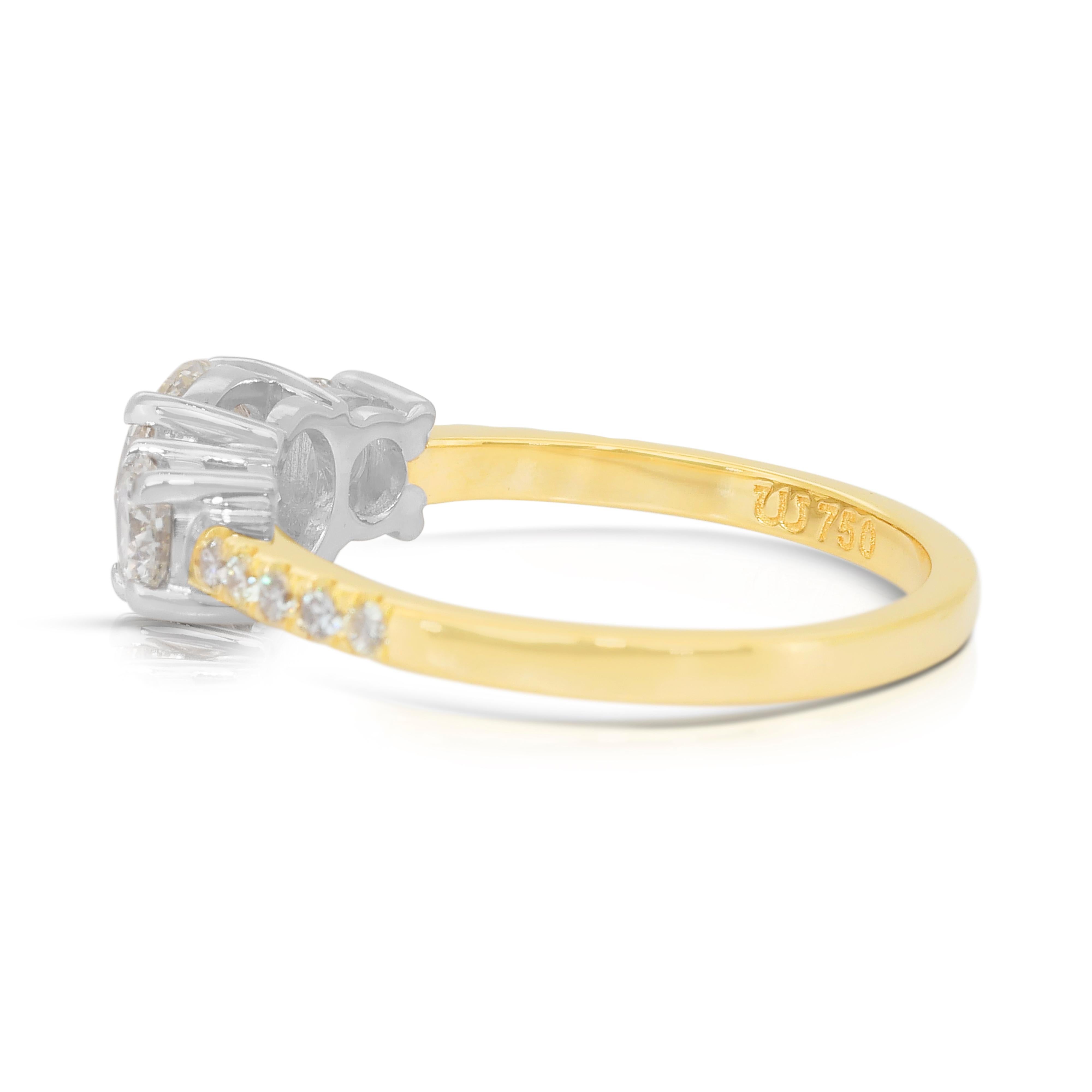 Elegant 1.55ct Diamonds 3-Stone Ring in 18k Yellow & White Gold - IGI Certified (bague à 3 pierres en or jaune et blanc 18k) Pour femmes en vente