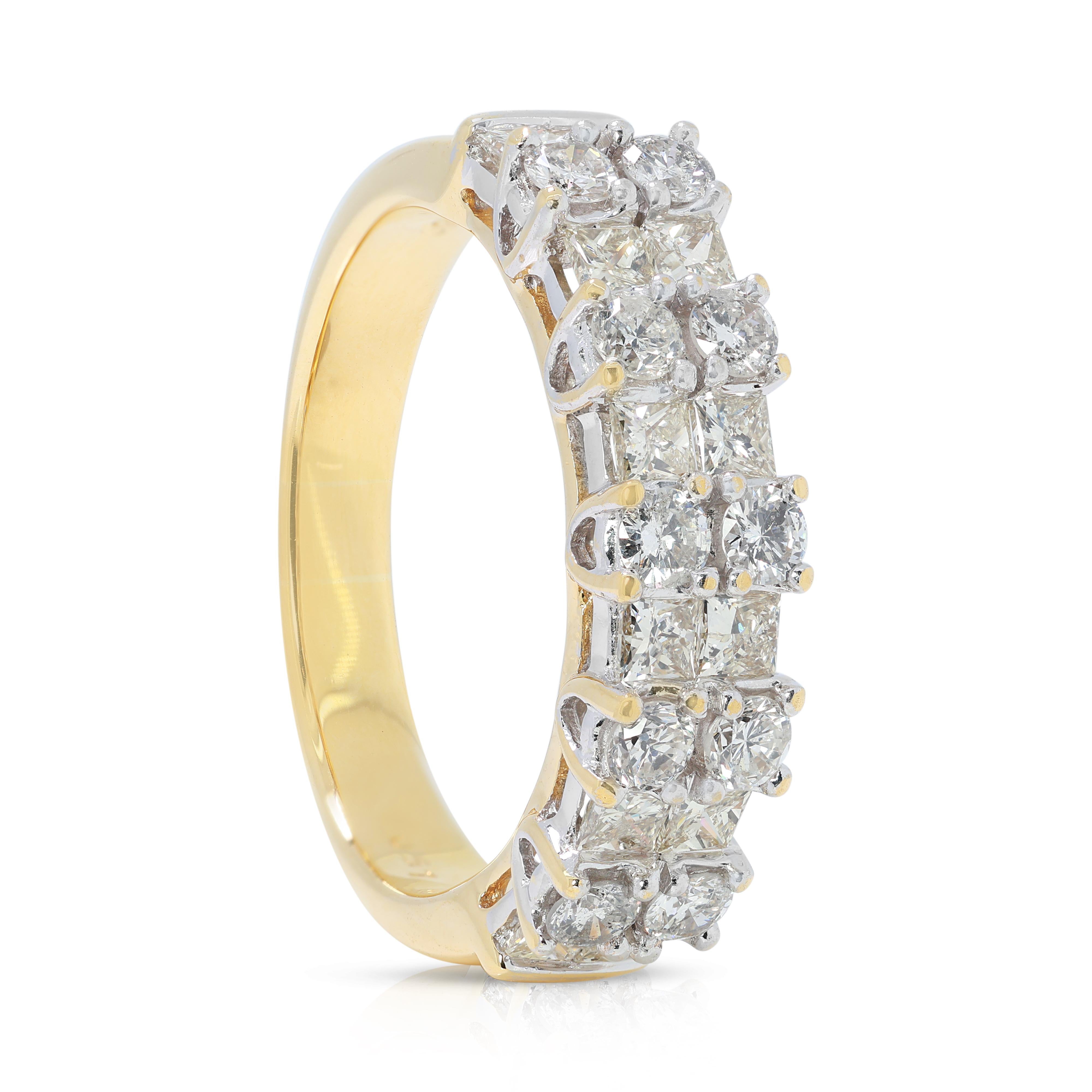 Eleganter 1,56 Karat runder Diamantring mit Brillanten im Prinzessinnenschliff aus 18 Karat zweifarbigem Gold im Angebot 1