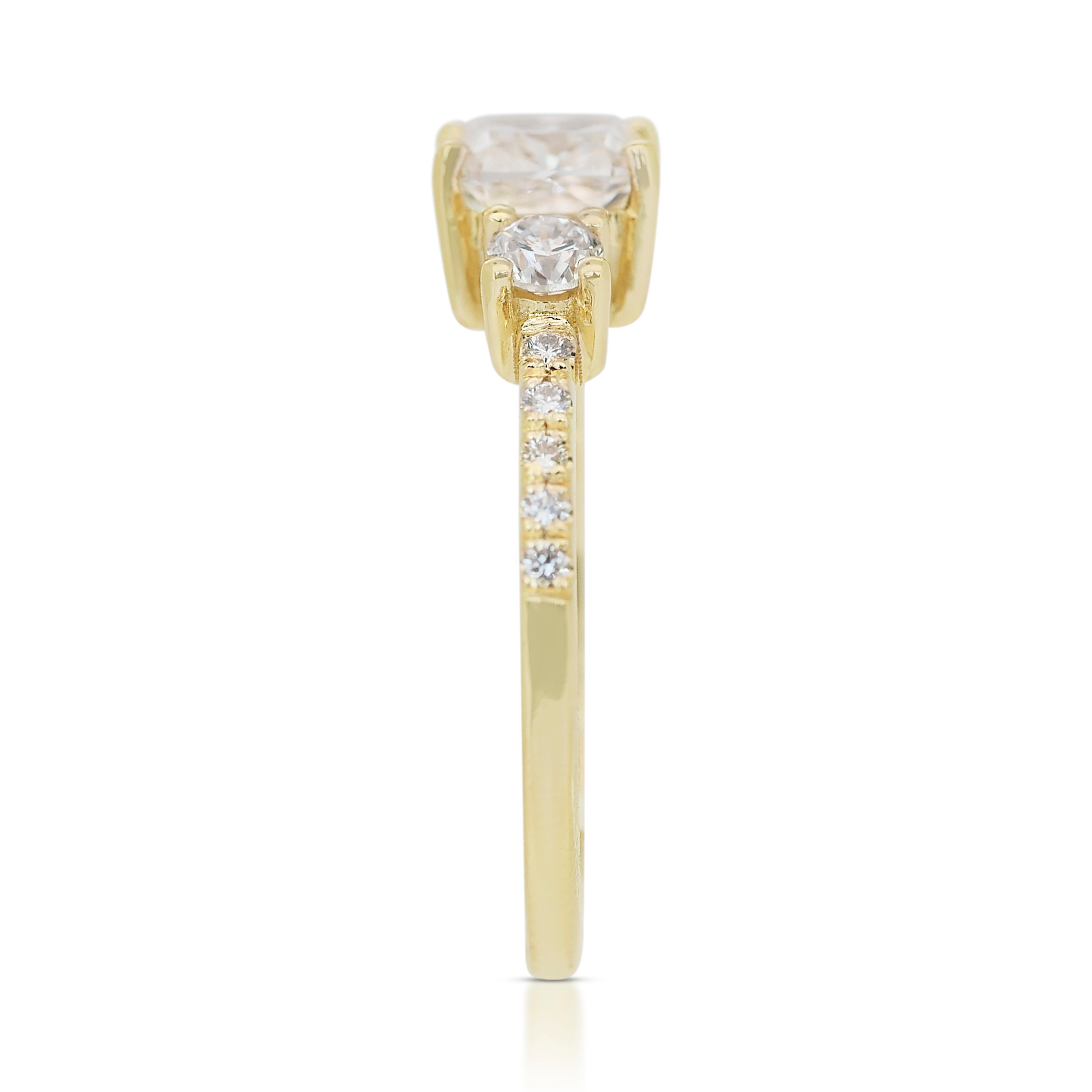 Élégante bague pavée de diamants 1,63 carat en or jaune 18 carats, certifiée IGI en vente 1
