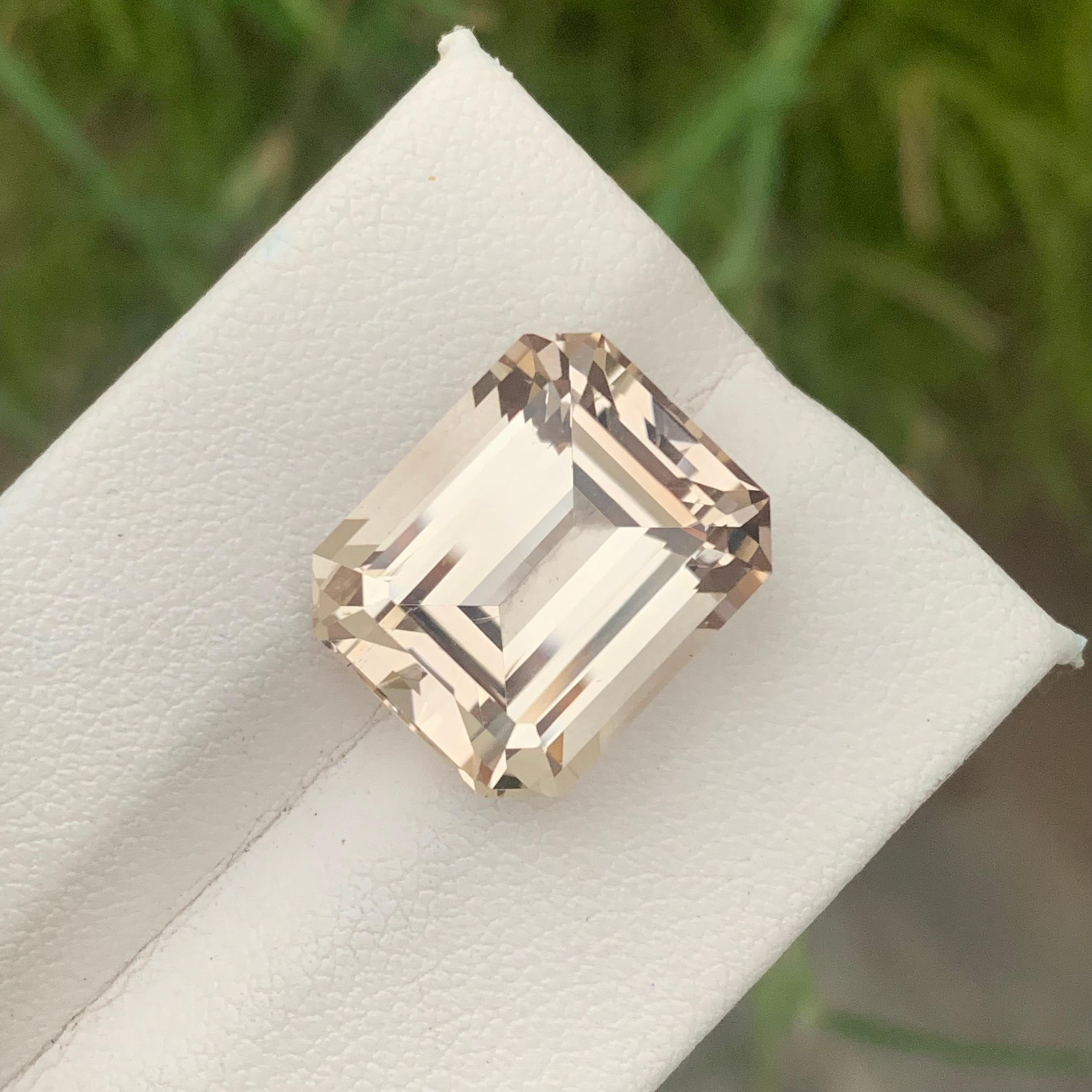 Gemstone Type : Topaz
Weight : 17.40 Carats
Dimensions: 15.5x12.9x9.3 mm
Clarity : Clean
Origin : Skardu
Color: Golden
Shape: Emerald
Cut: Asscher
Certificate: On Demand
Month: November
November Birthstone. Those with November birthdays have two