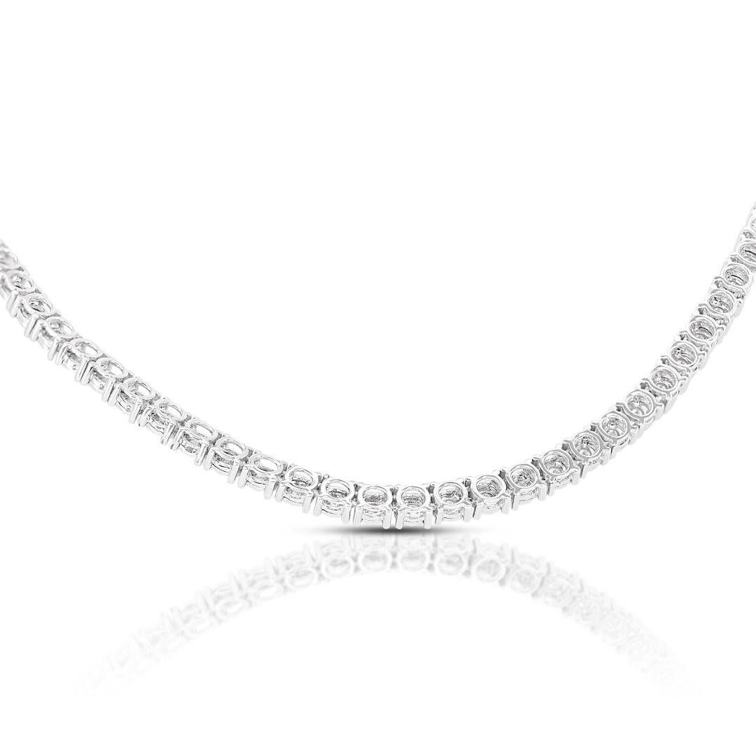 Elegant 1.74ct Round Brilliant Natural Diamond Necklace in 9K White Gold For Sale 2