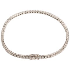 Elegant 18 Carat White Gold Italian 'Ferretti' Pyramid Design Line Bracelet