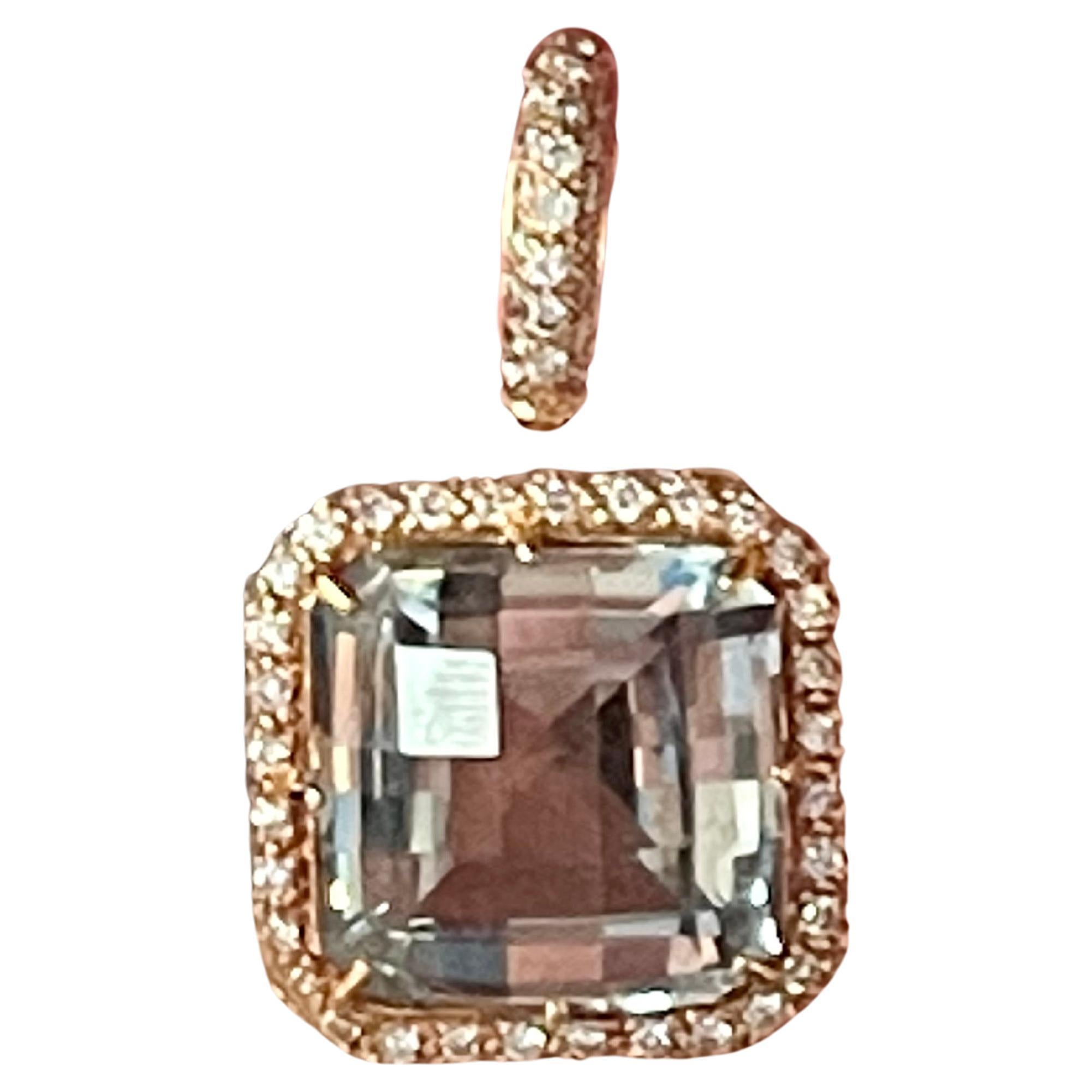 Contemporain Élégantes boucles d'oreilles en or rose 18 carats avec diamants et améthyste verte en vente